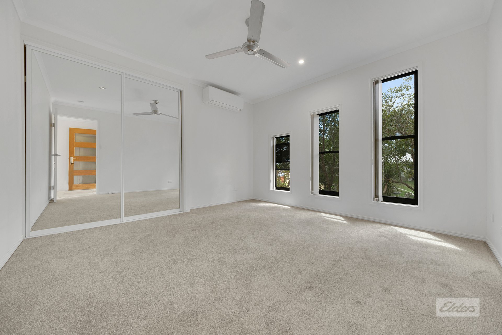 32 Liriope Drive — photo 9 of 10