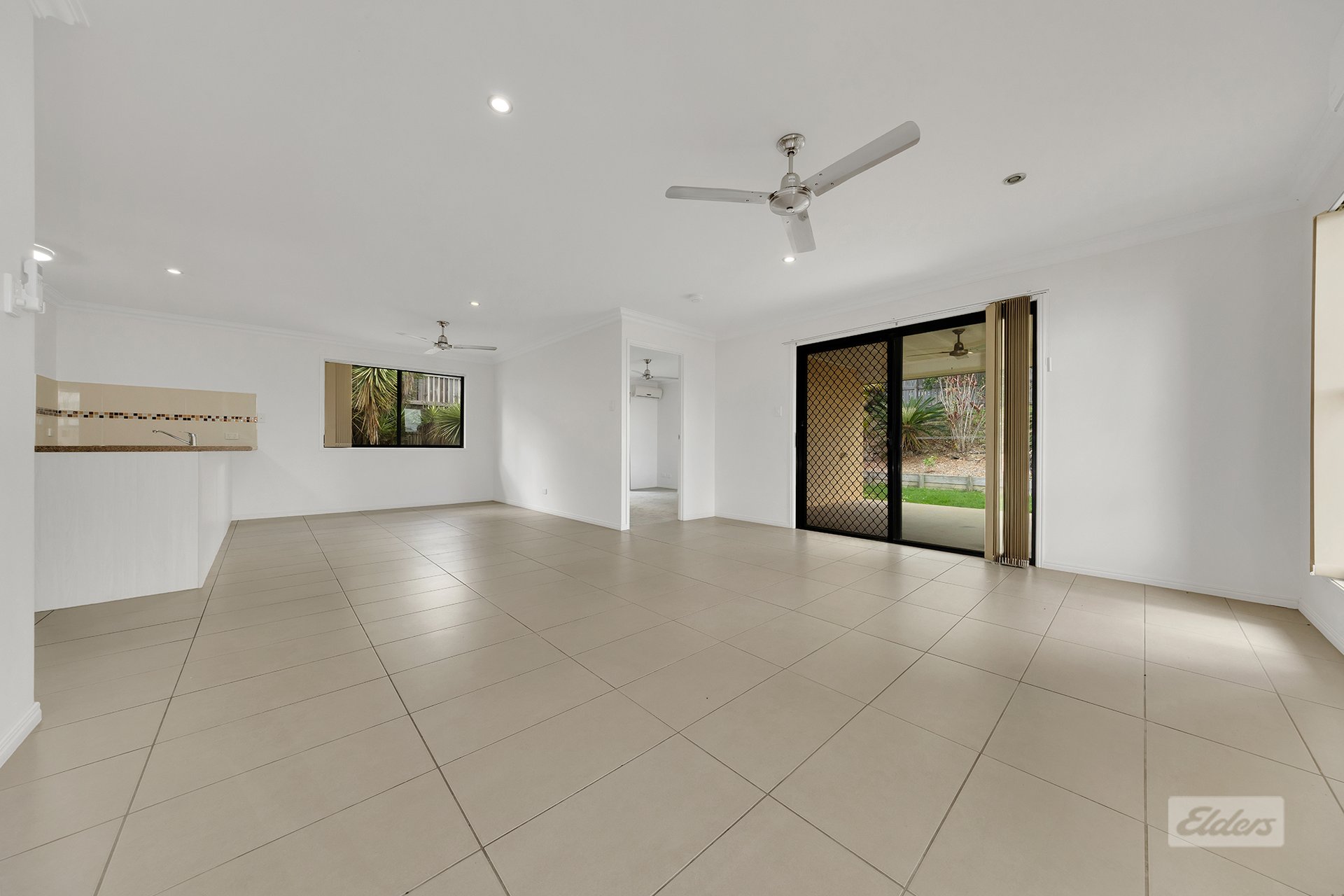 32 Liriope Drive — photo 5 of 10