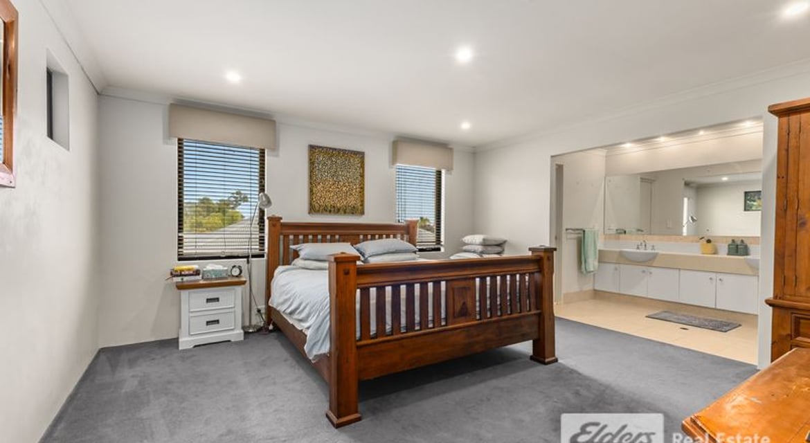Upstairs Bedroom 1