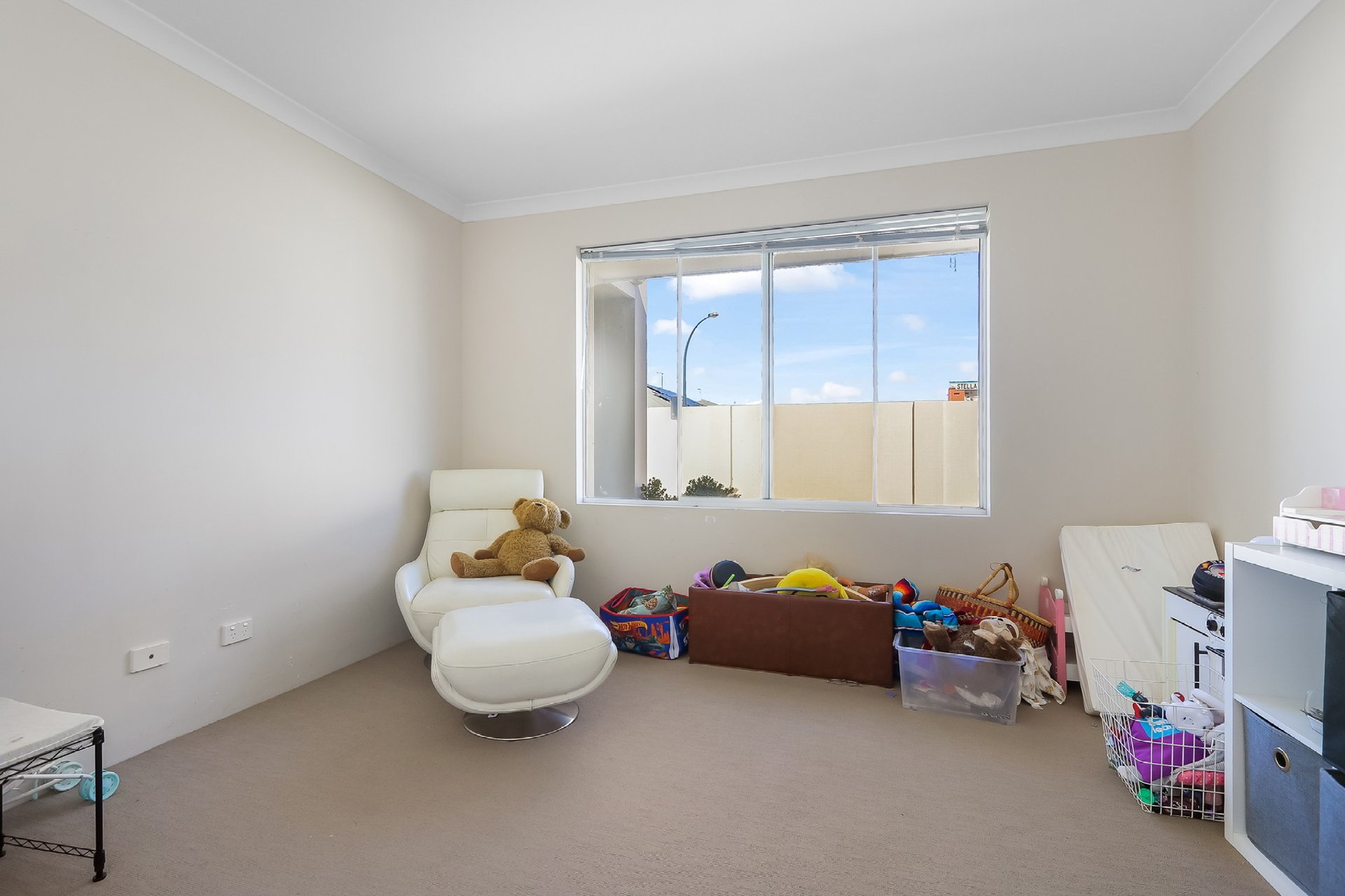 4 Stellaria Avenue — photo 9 of 10