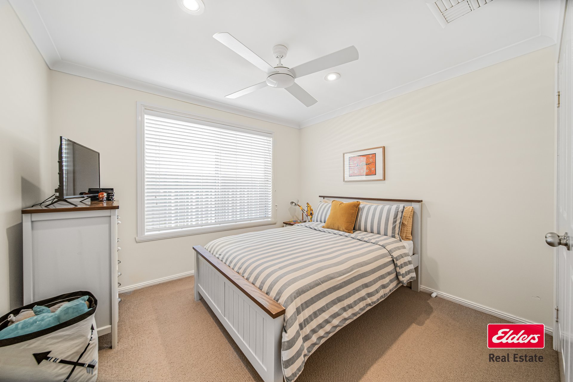 20 Beveridge Crescent — photo 7 of 10
