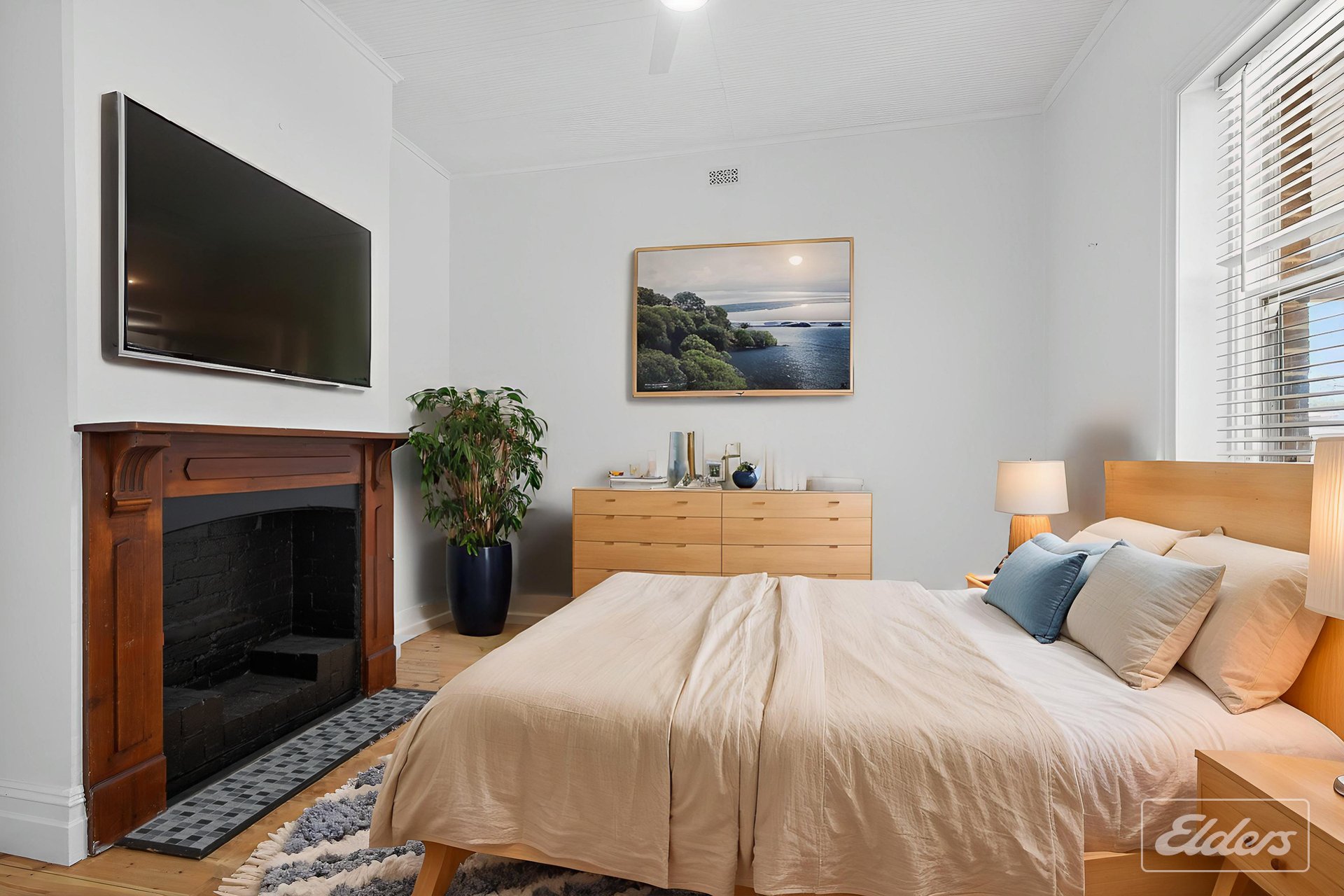 11 Stephenson Street — photo 6 of 10