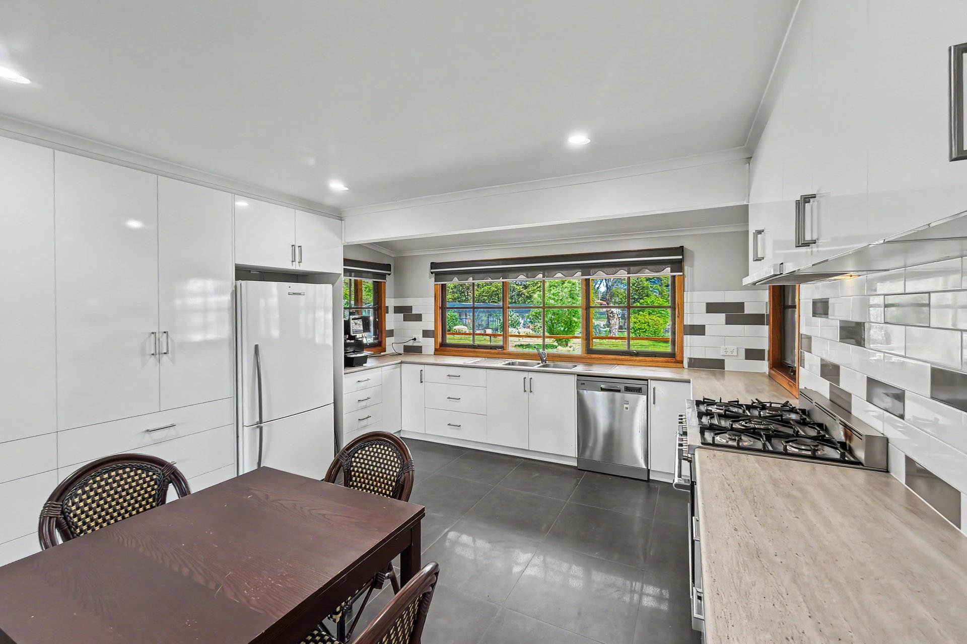 97 Highton Lane — photo 6 of 10