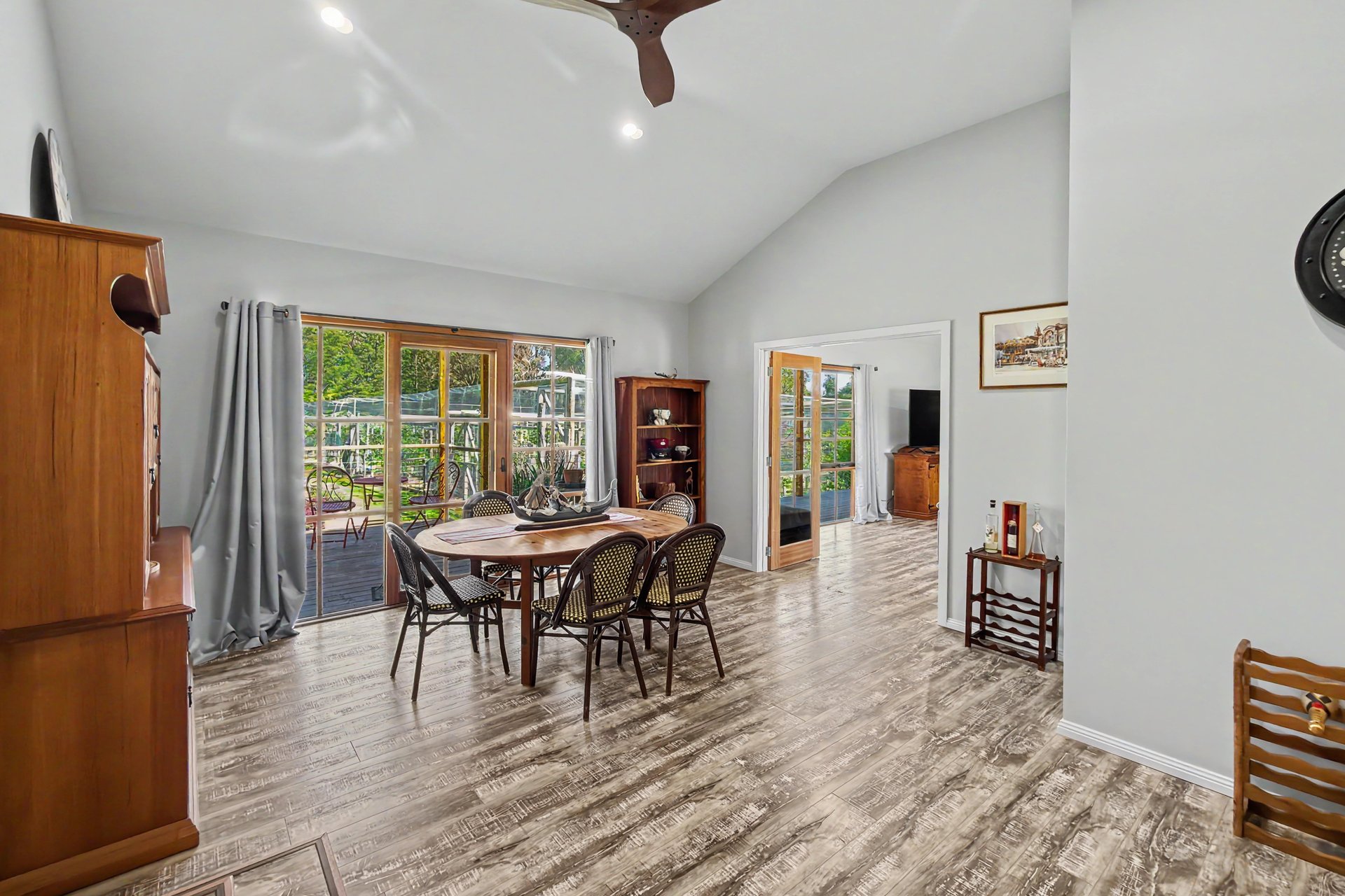 97 Highton Lane — photo 9 of 10