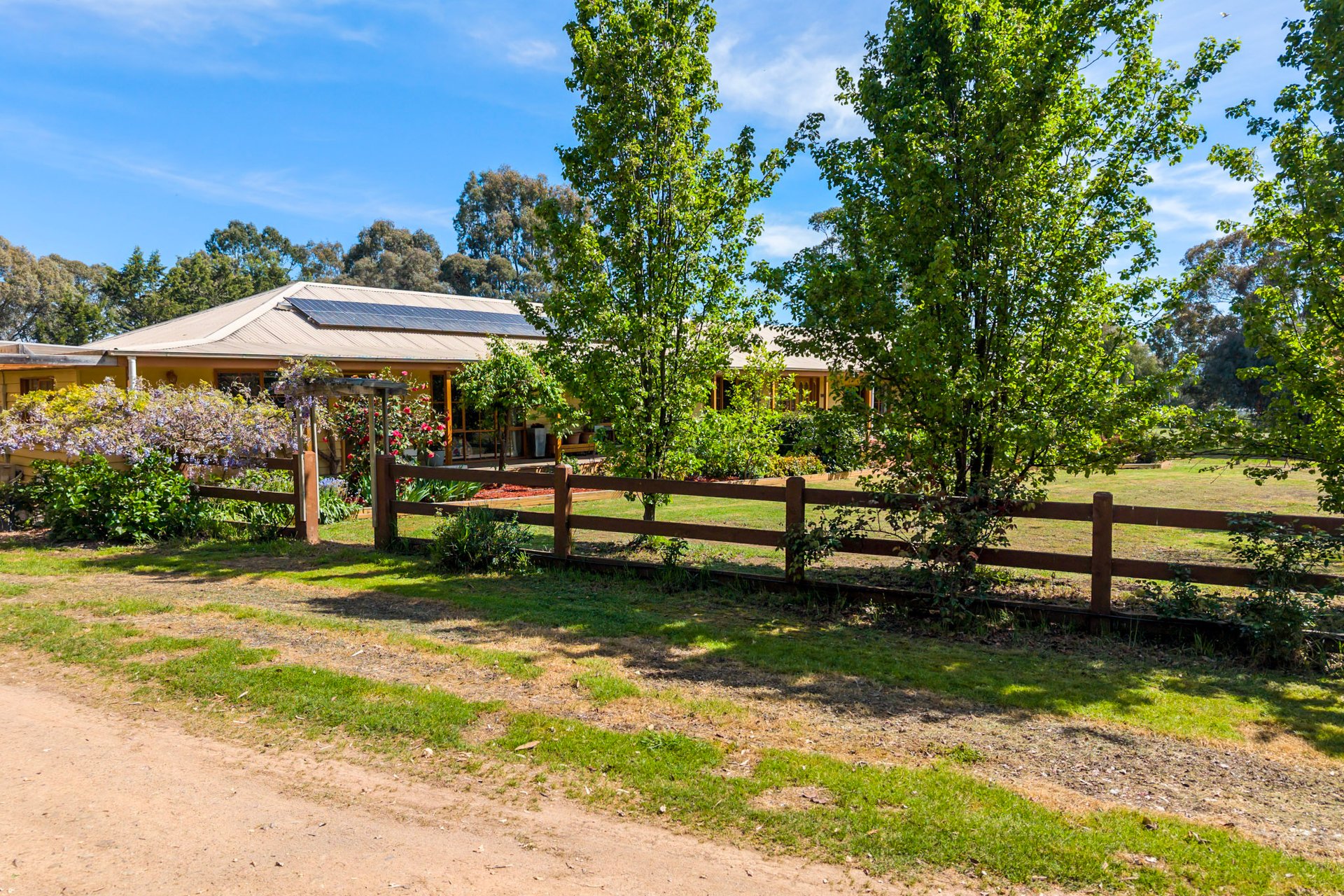 97 Highton Lane — photo 4 of 10