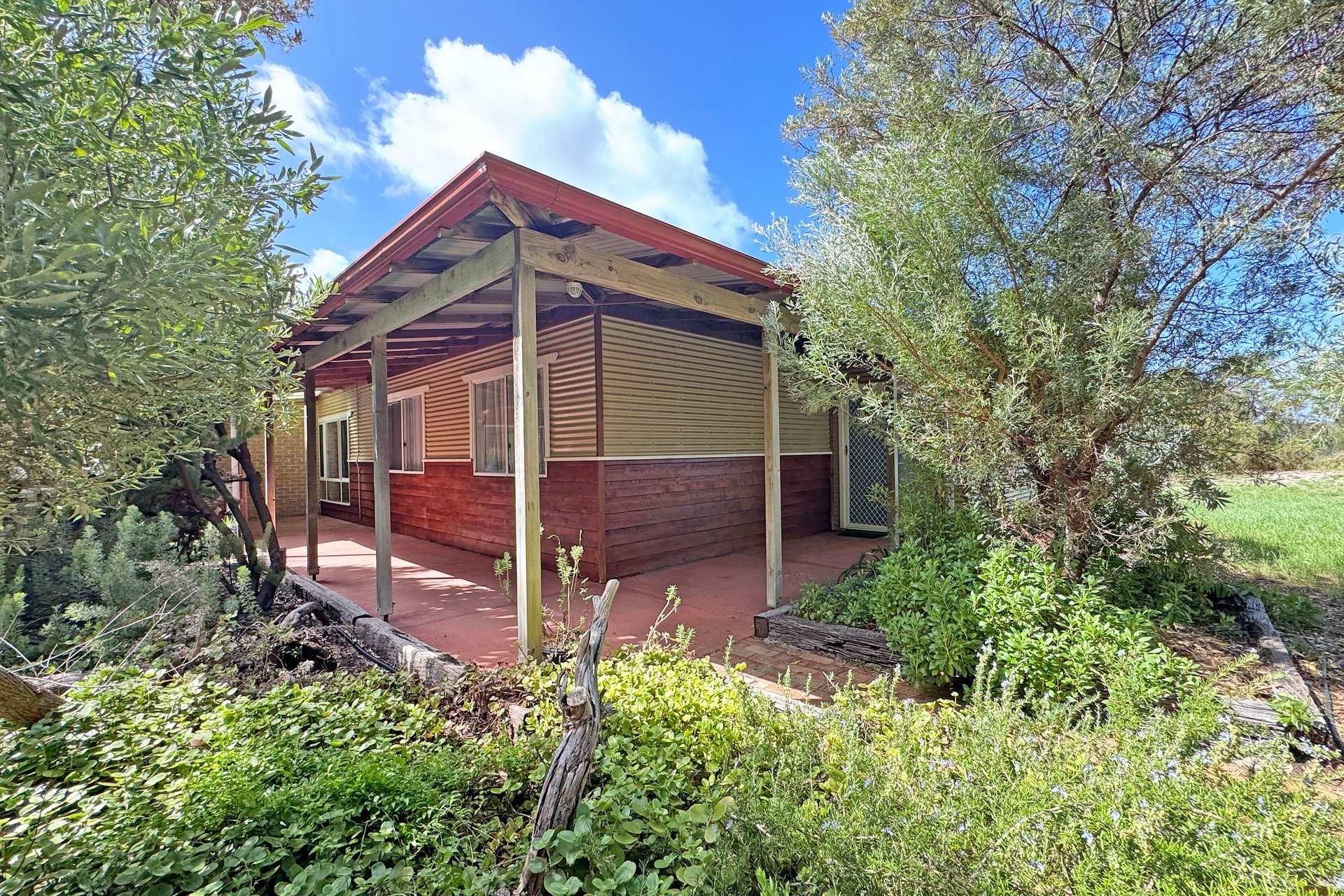 221 Helms Drive, Pink Lake, WA, 6450