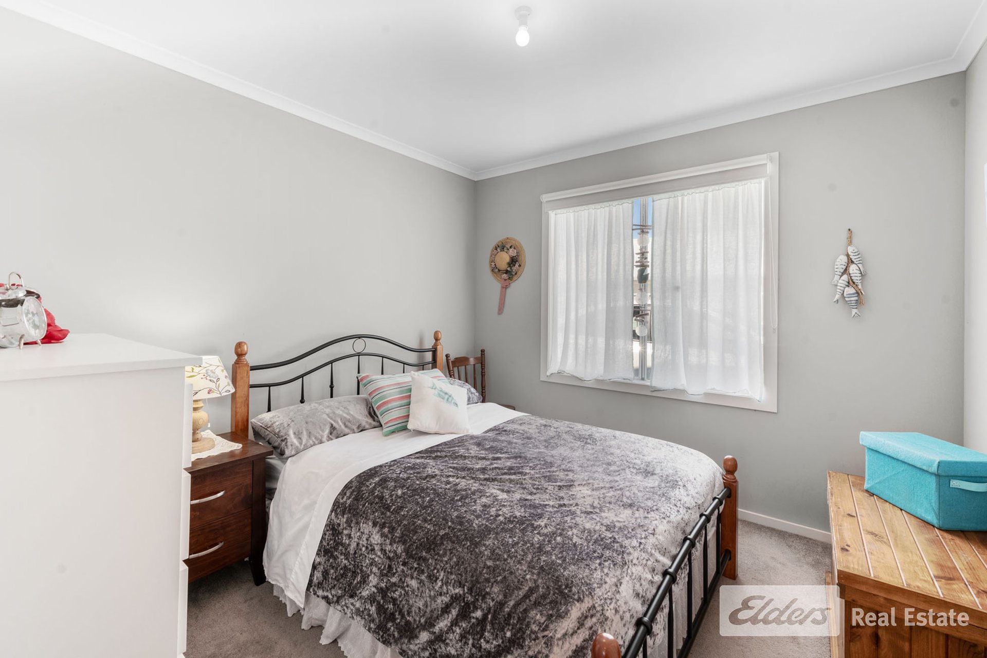 8 Trevor Drive — photo 10 of 10