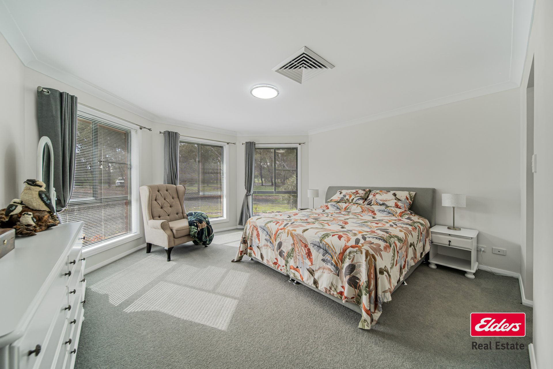 35R Debeaufort Drive — photo 7 of 10