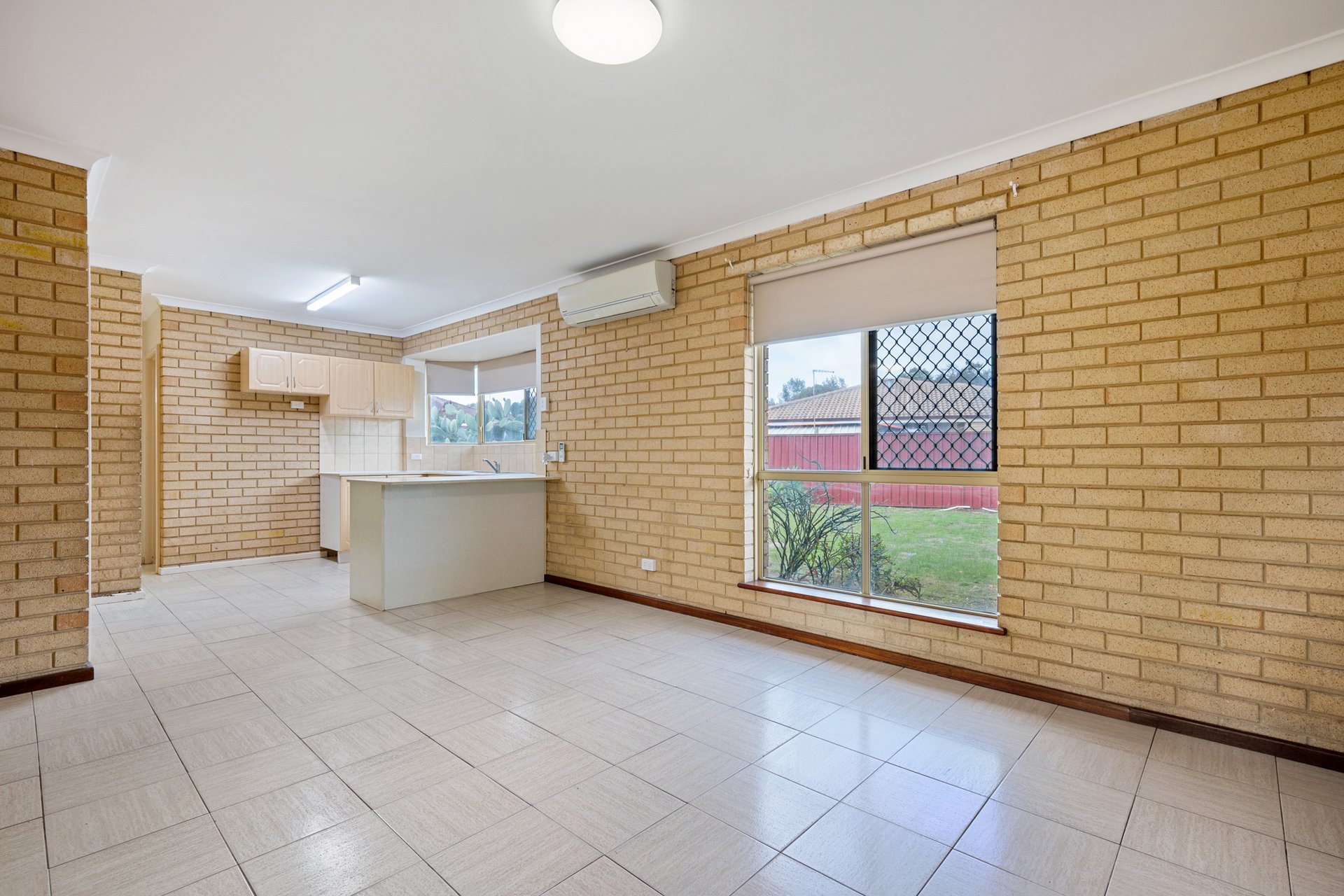 1B Nenke Way — photo 2 of 10