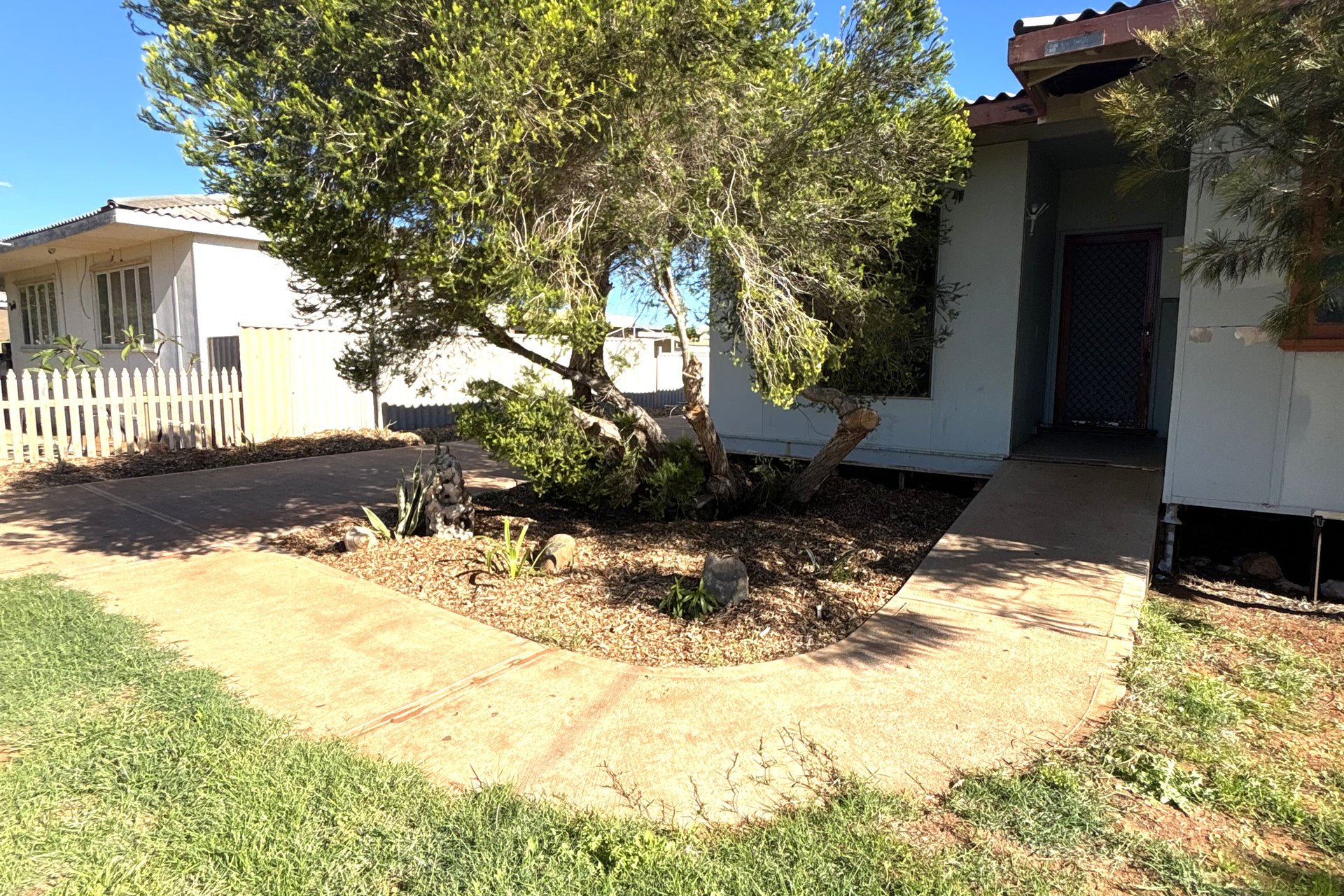 18 Beckett Street — photo 4 of 10