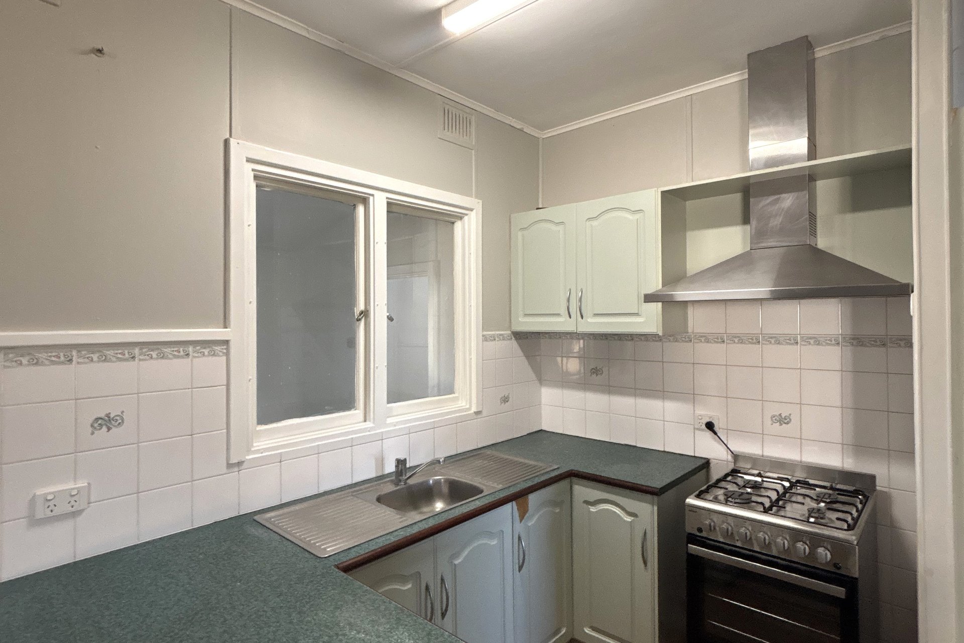18 Beckett Street — photo 10 of 10