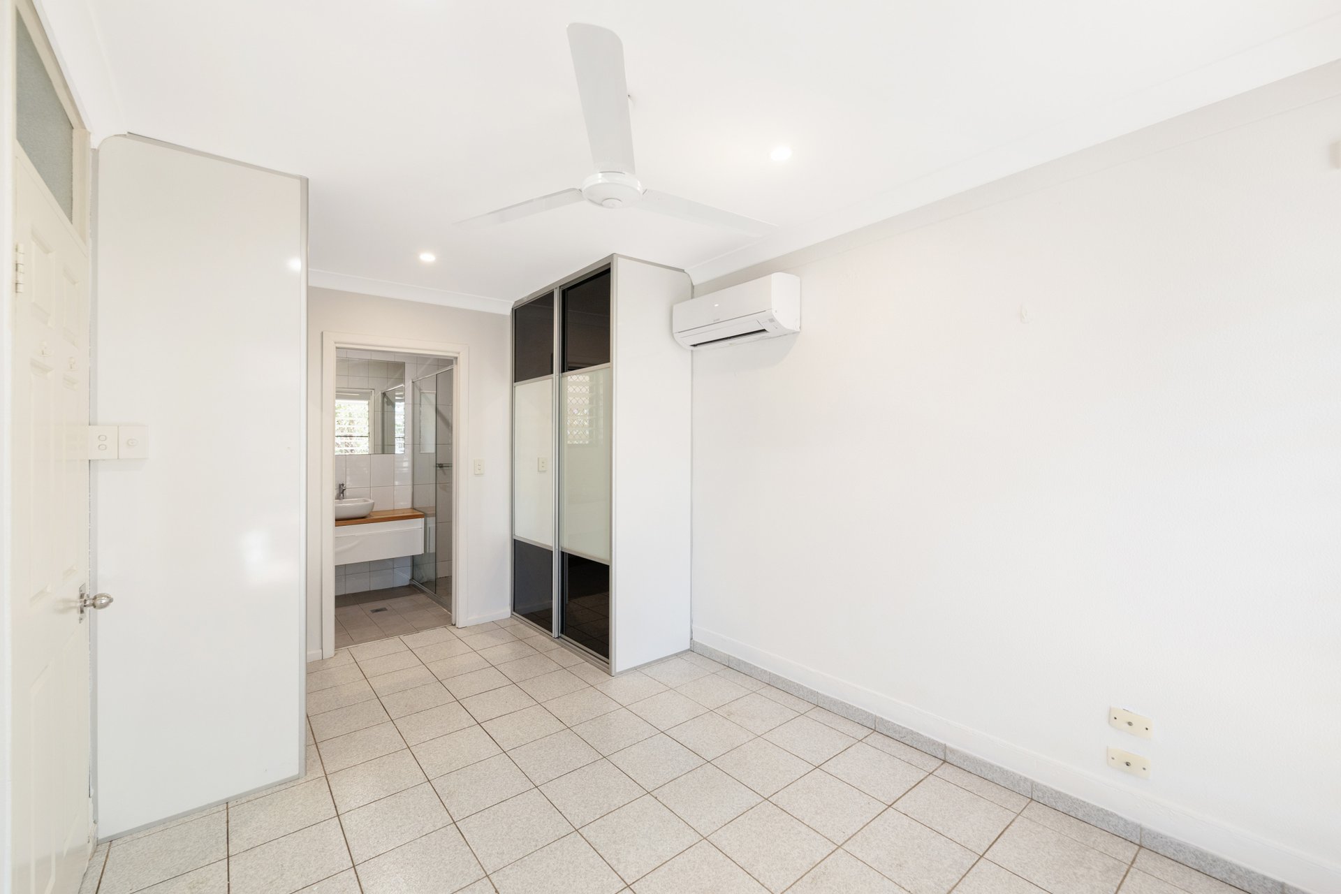 33 Fitzer Drive — photo 8 of 10