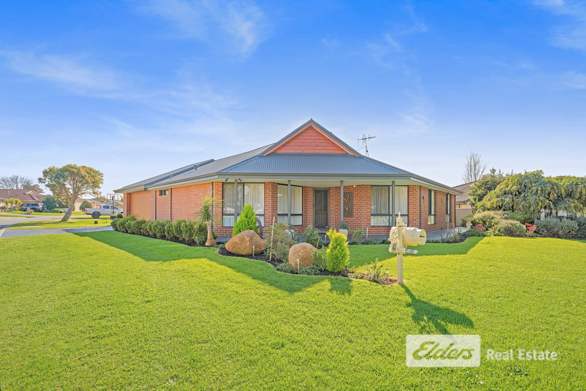 40 Lakeside Drive, Mckail, WA, 6330