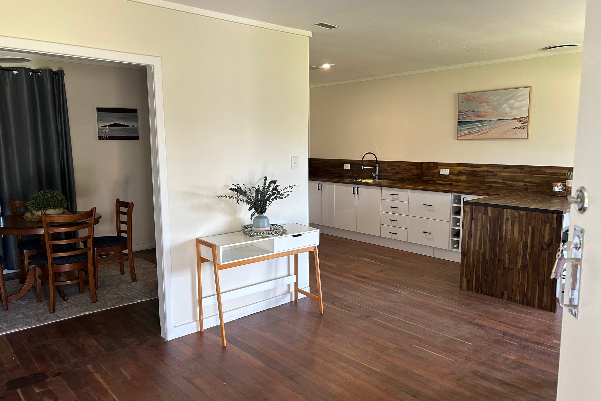 18 Greenham Street — photo 2 of 10