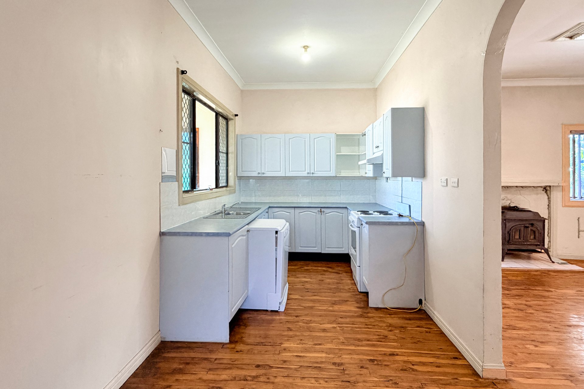 40 Becker Street — photo 4 of 10