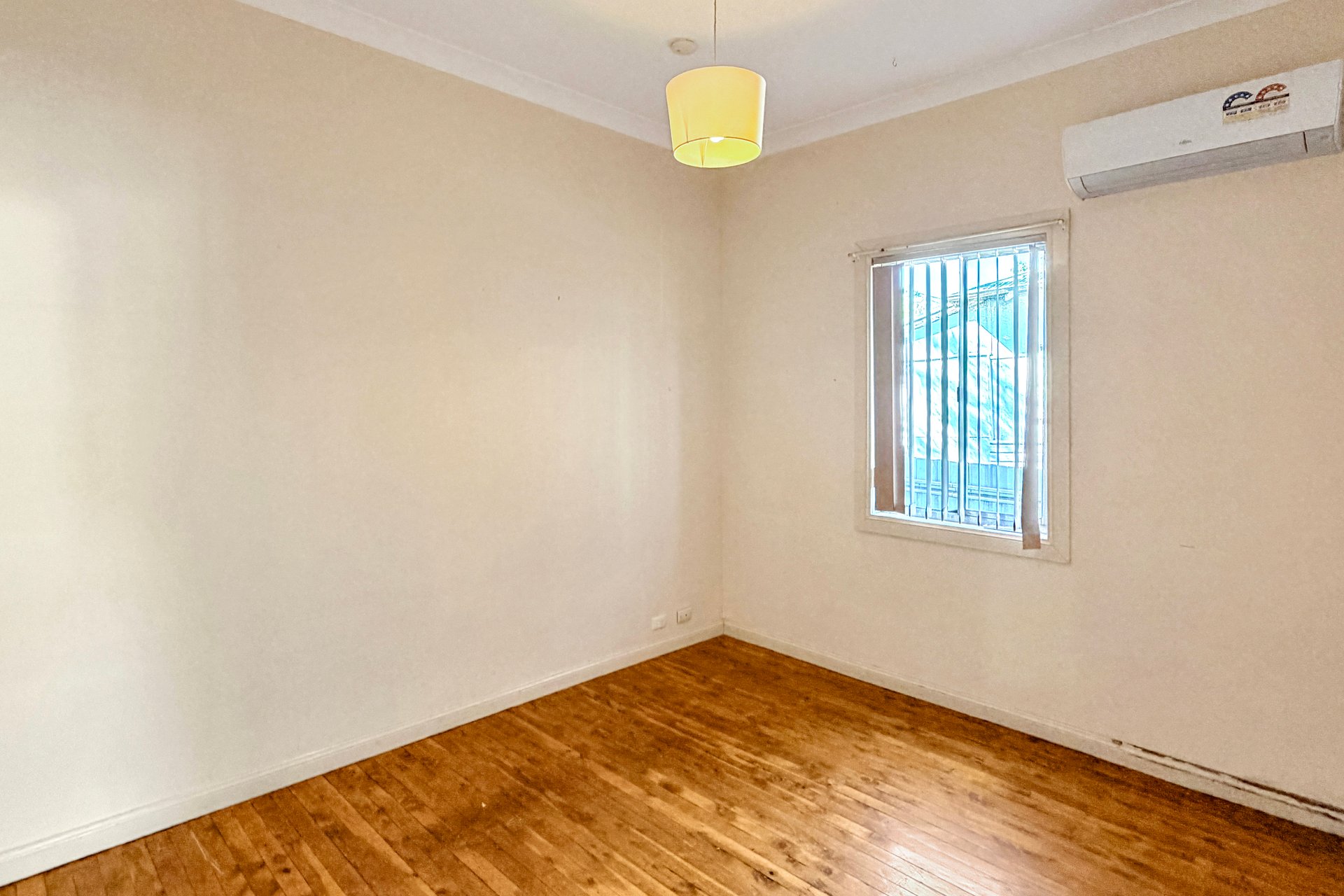 40 Becker Street — photo 6 of 10