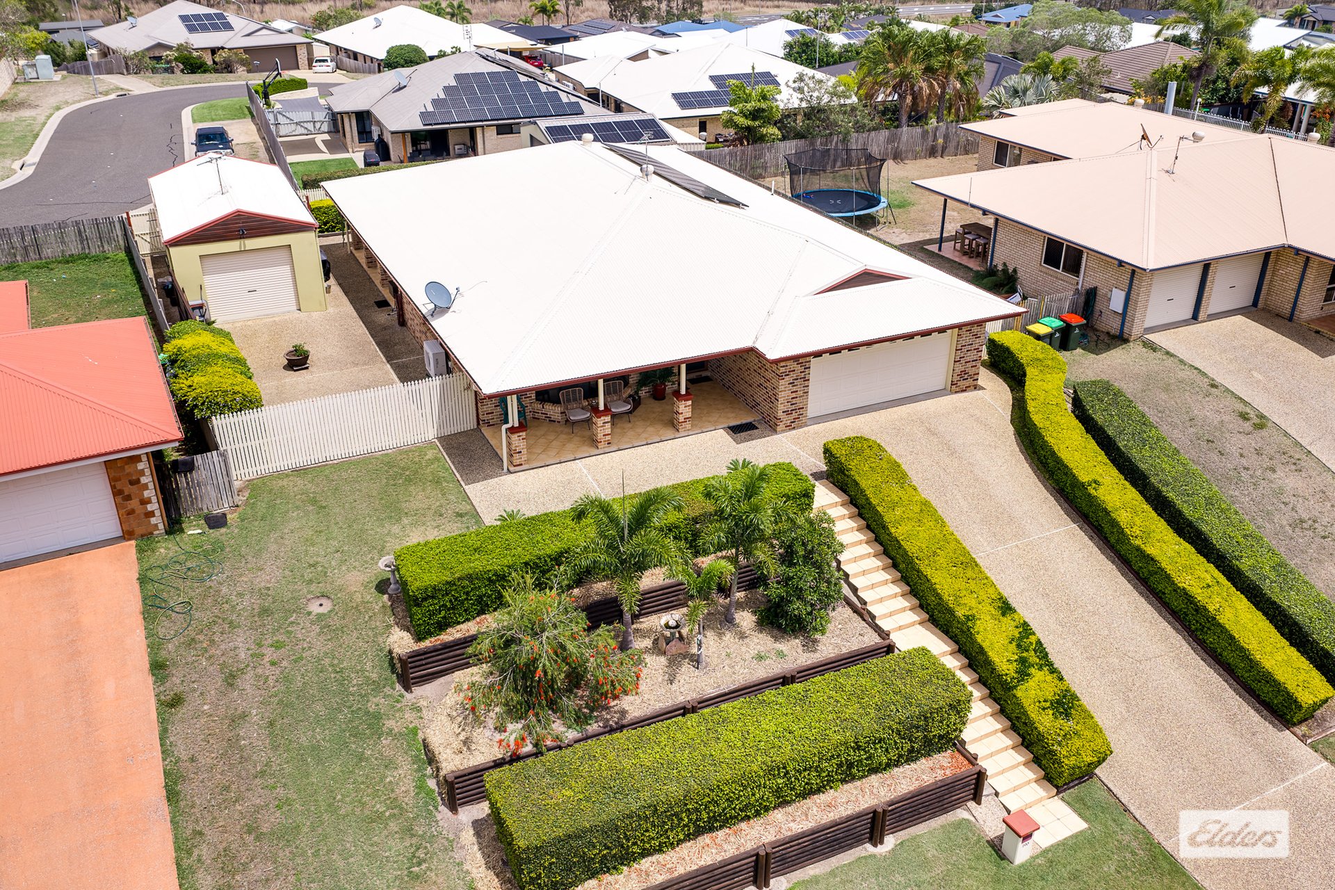 190 J Hickey Avenue, Clinton, QLD, 4680