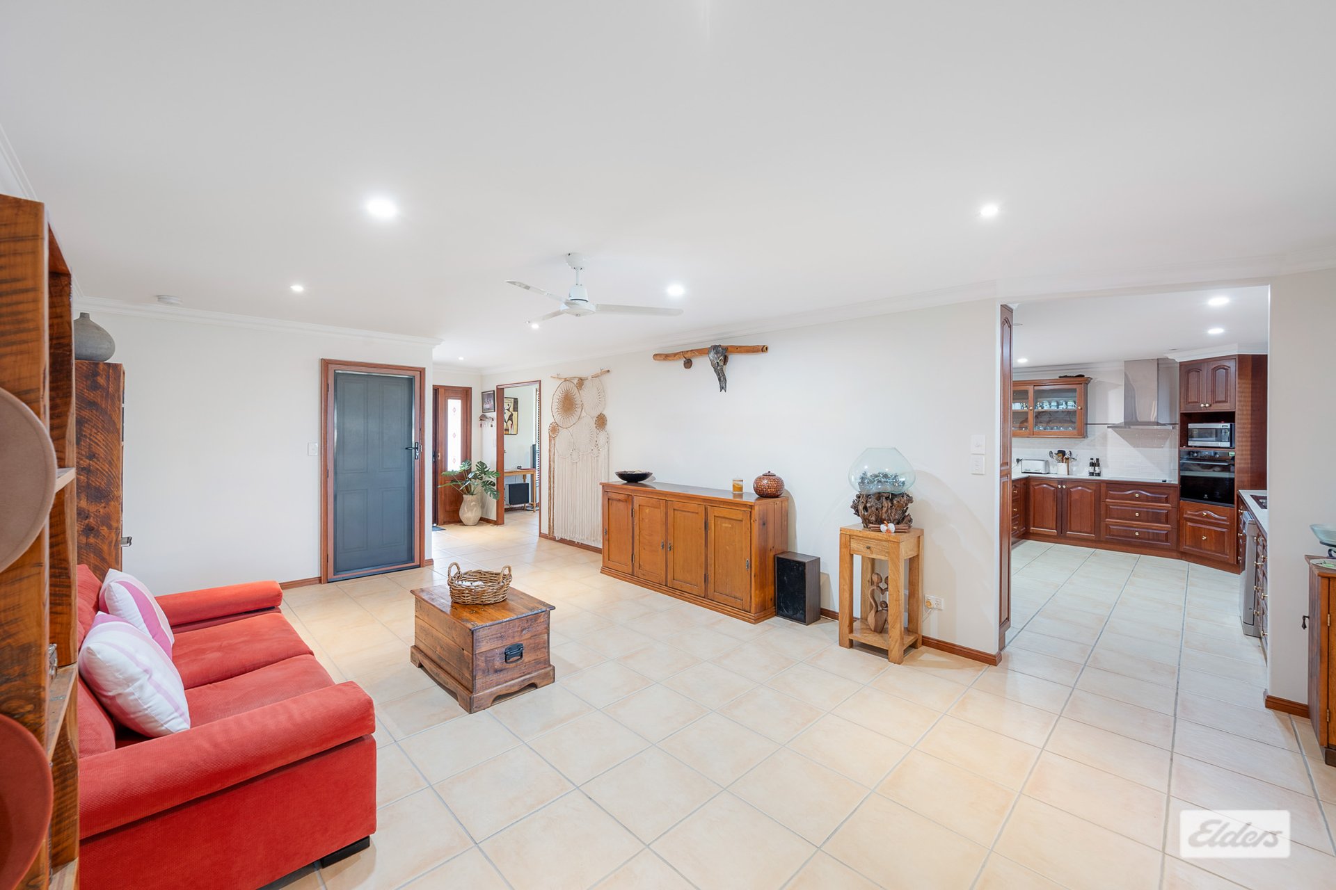 190 J Hickey Avenue — photo 9 of 10