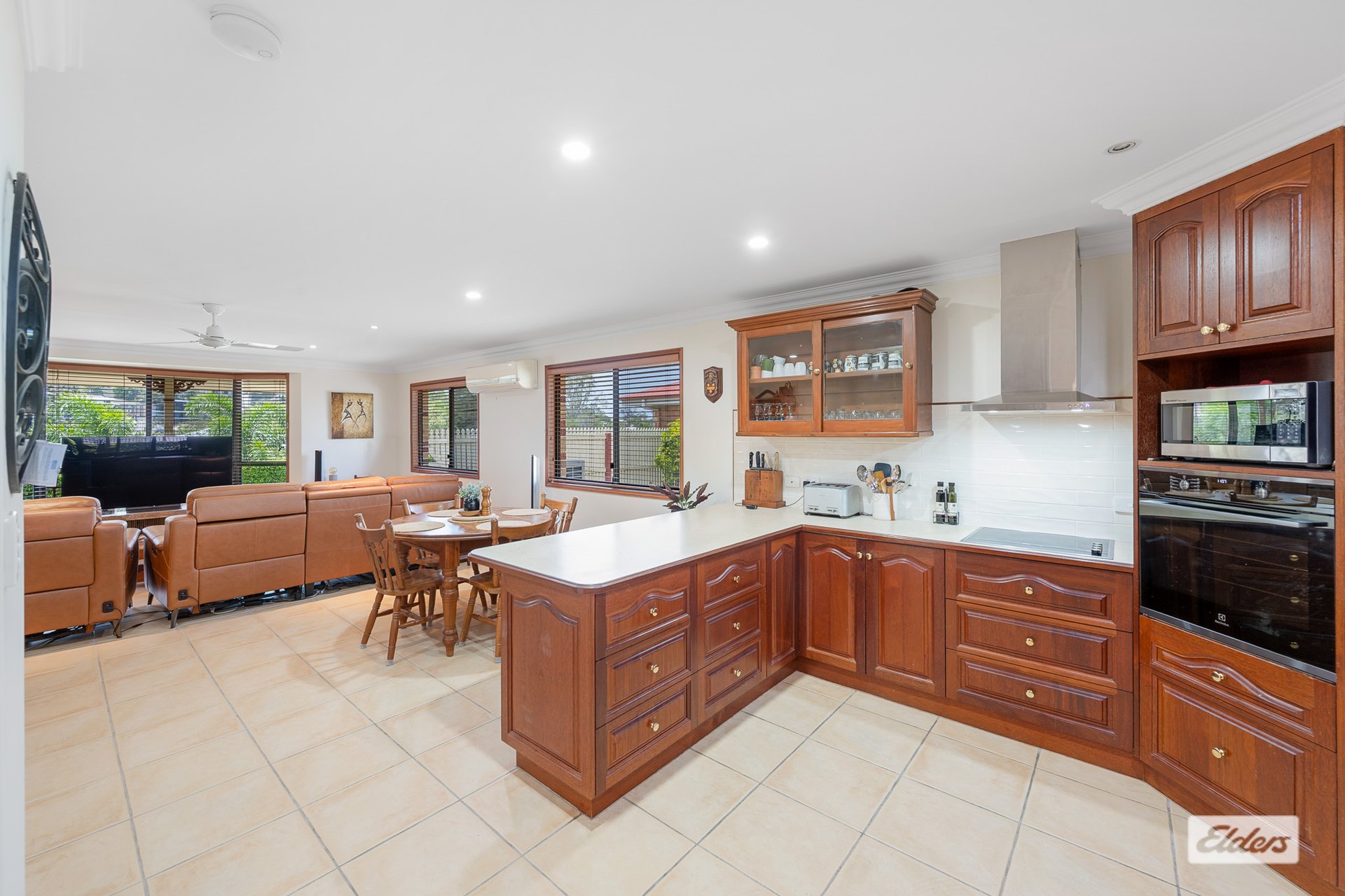 190 J Hickey Avenue — photo 6 of 10