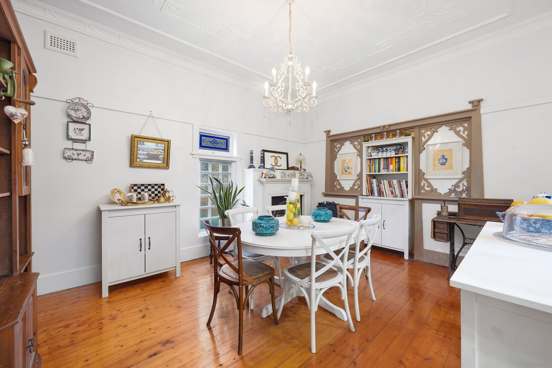 78 Roslyn Street — photo 4 of 10