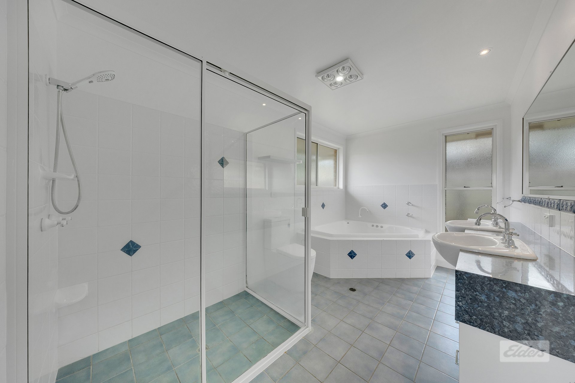 5 Buckingham Court — photo 10 of 10