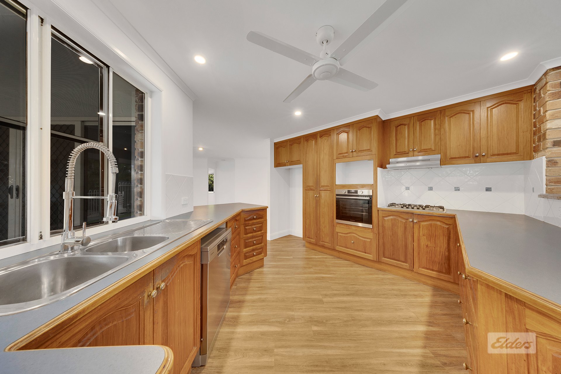 5 Buckingham Court — photo 5 of 10