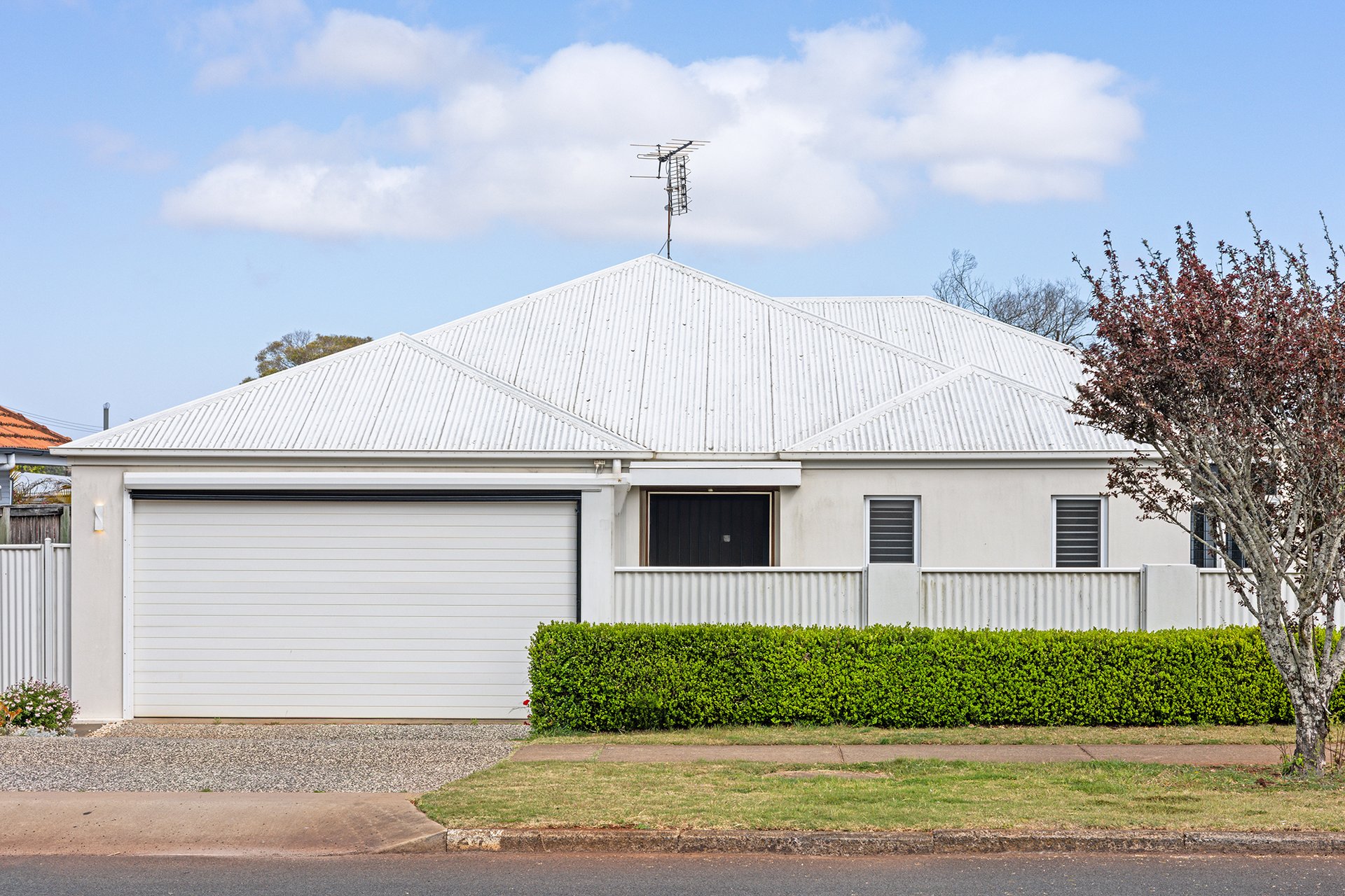 27 Burke Street, Rangeville, QLD, 4350
