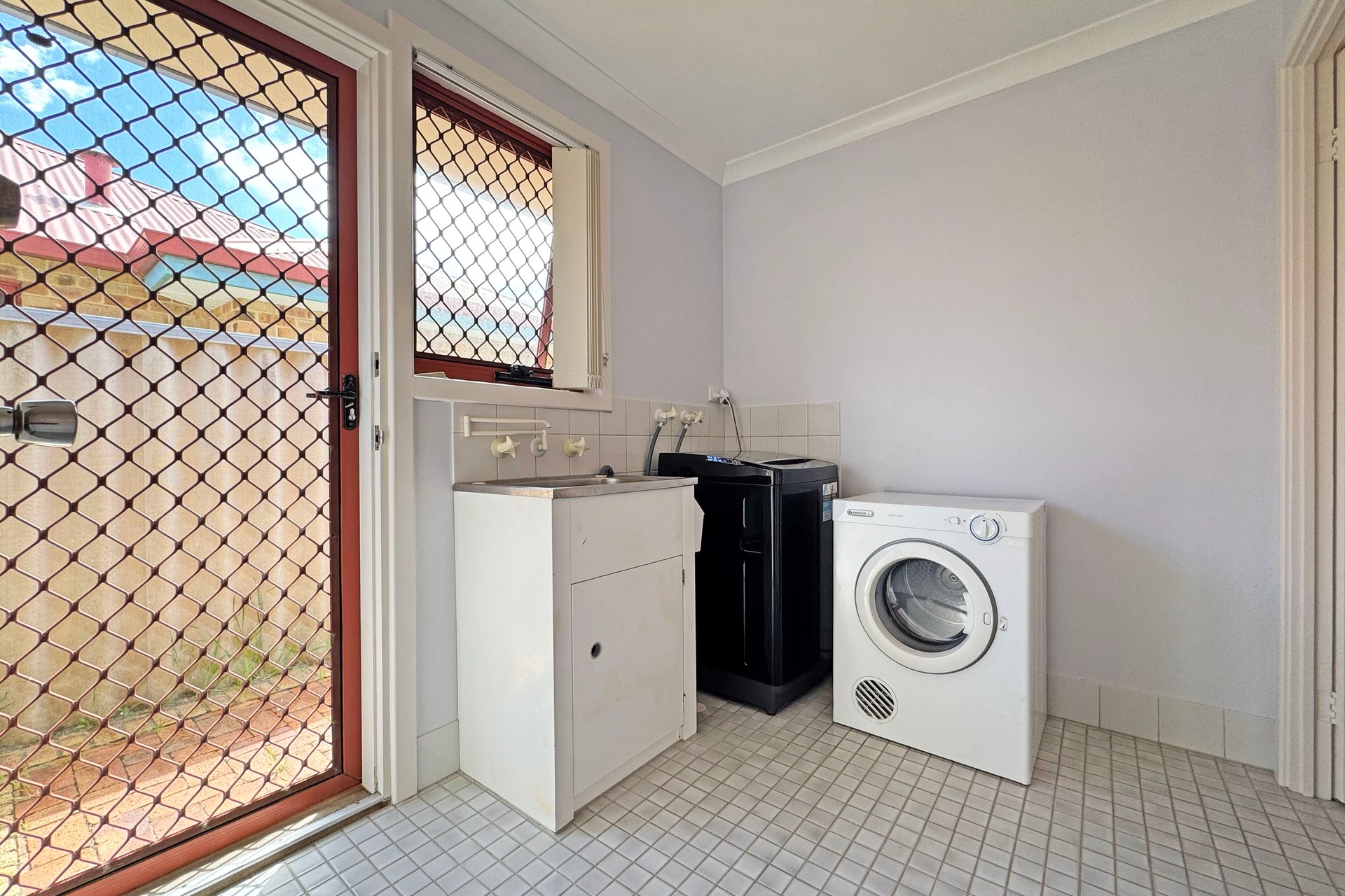 13 Springfield Street — photo 6 of 10