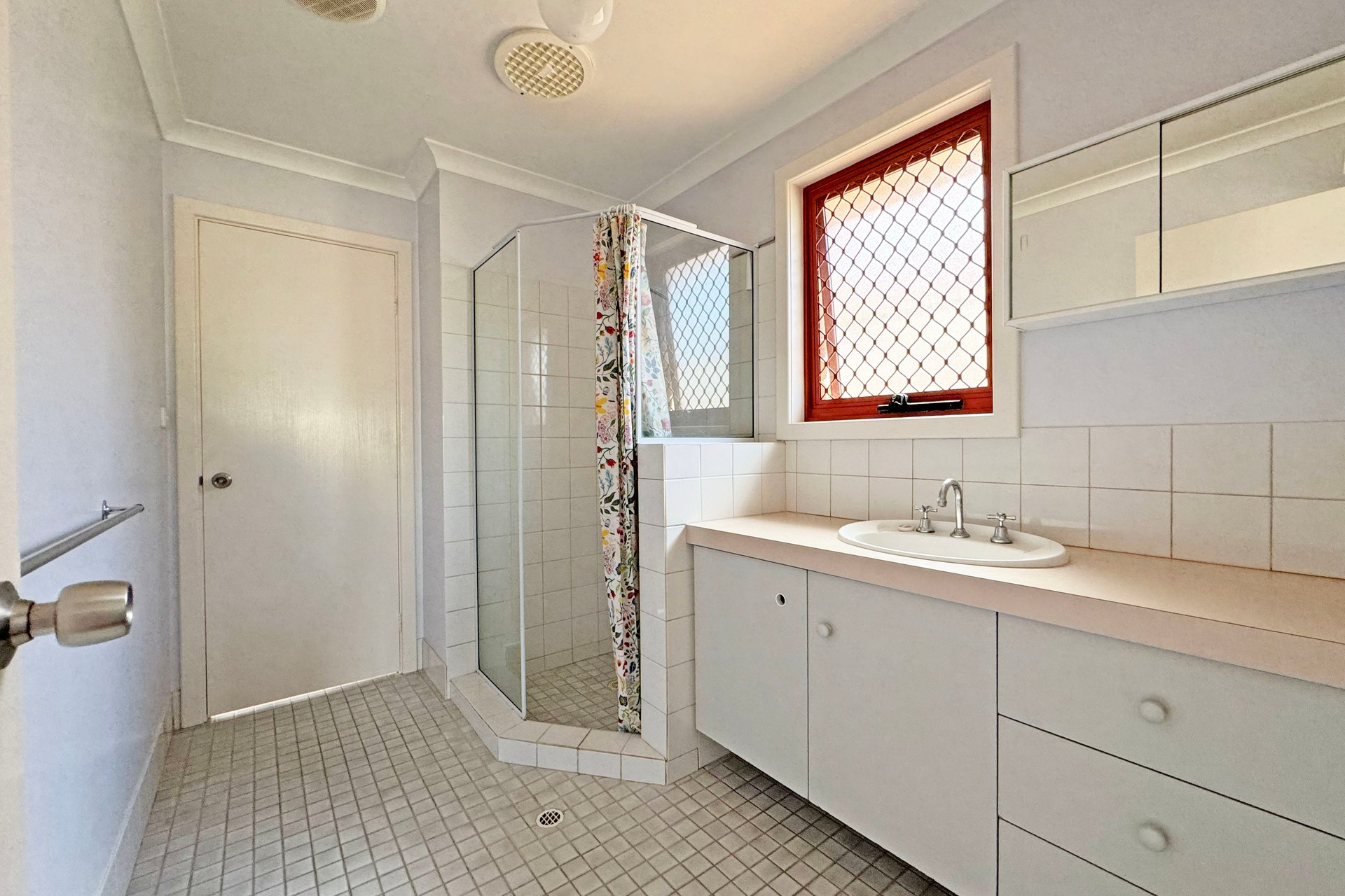 13 Springfield Street — photo 5 of 10