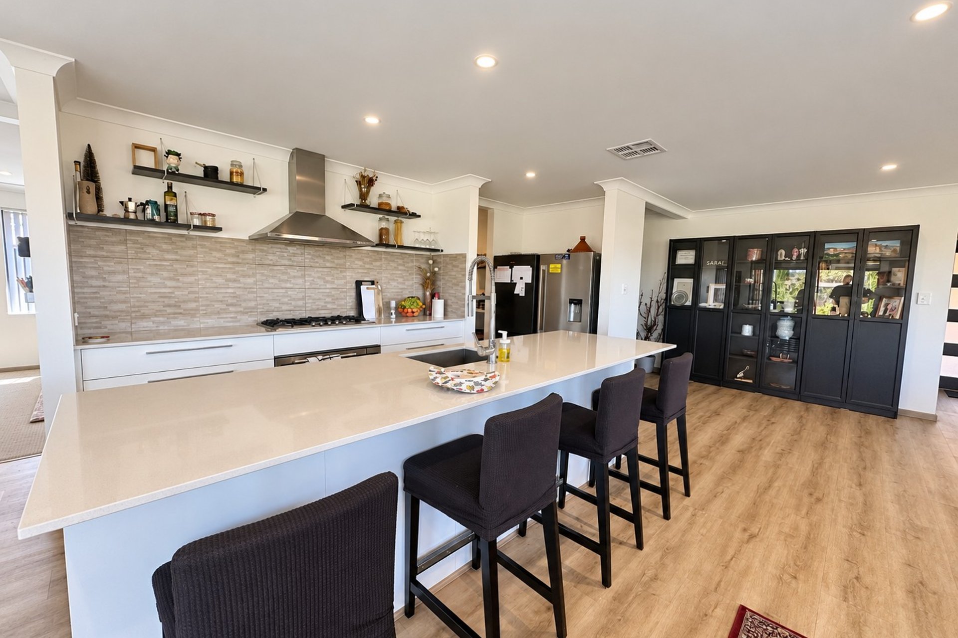 21 Quigley Street — photo 4 of 10