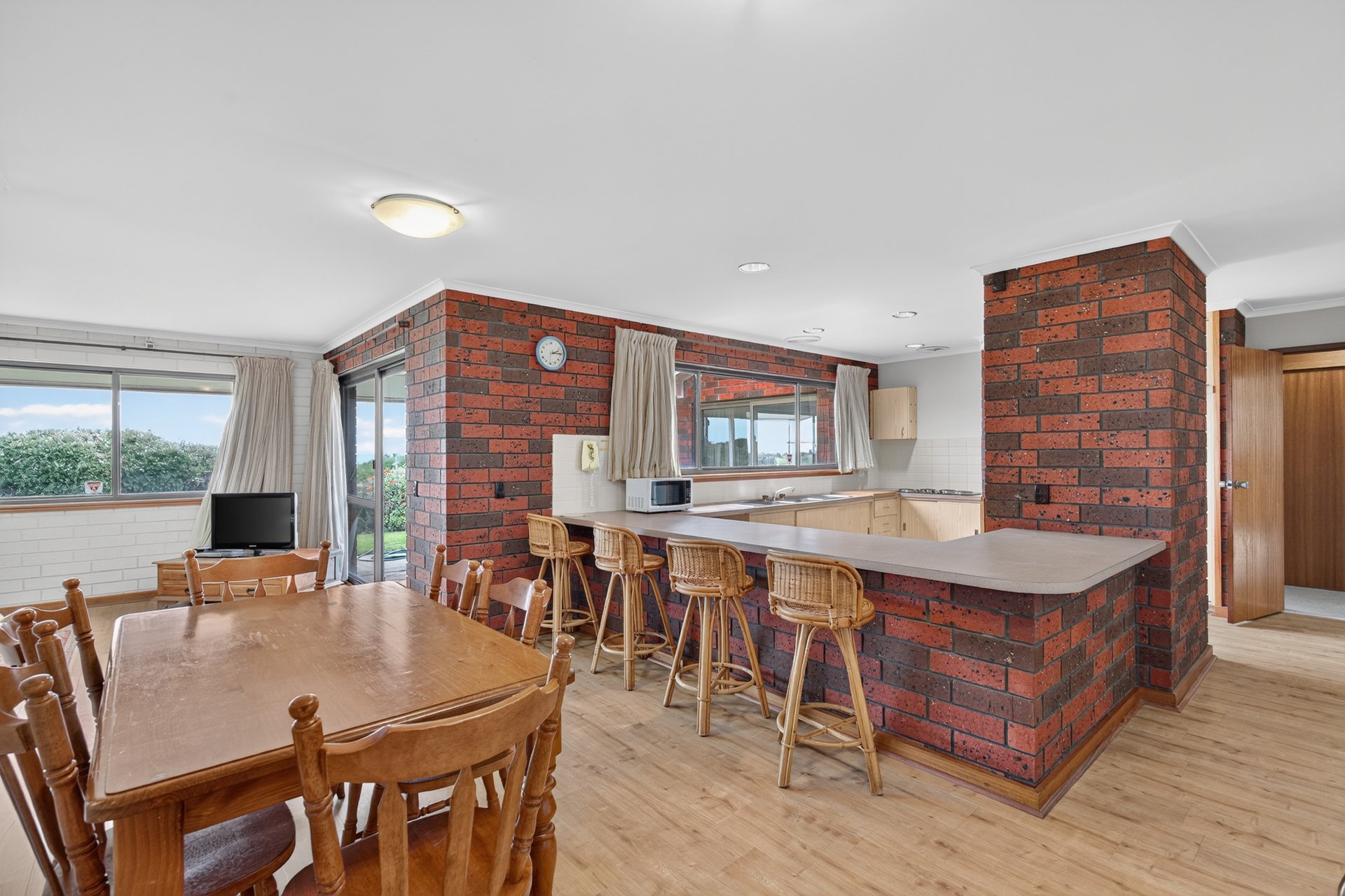 70 Gold Coast Drive — photo 9 of 10