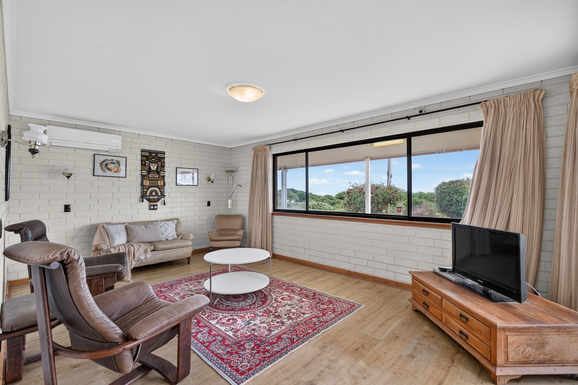 70 Gold Coast Drive — photo 2 of 10