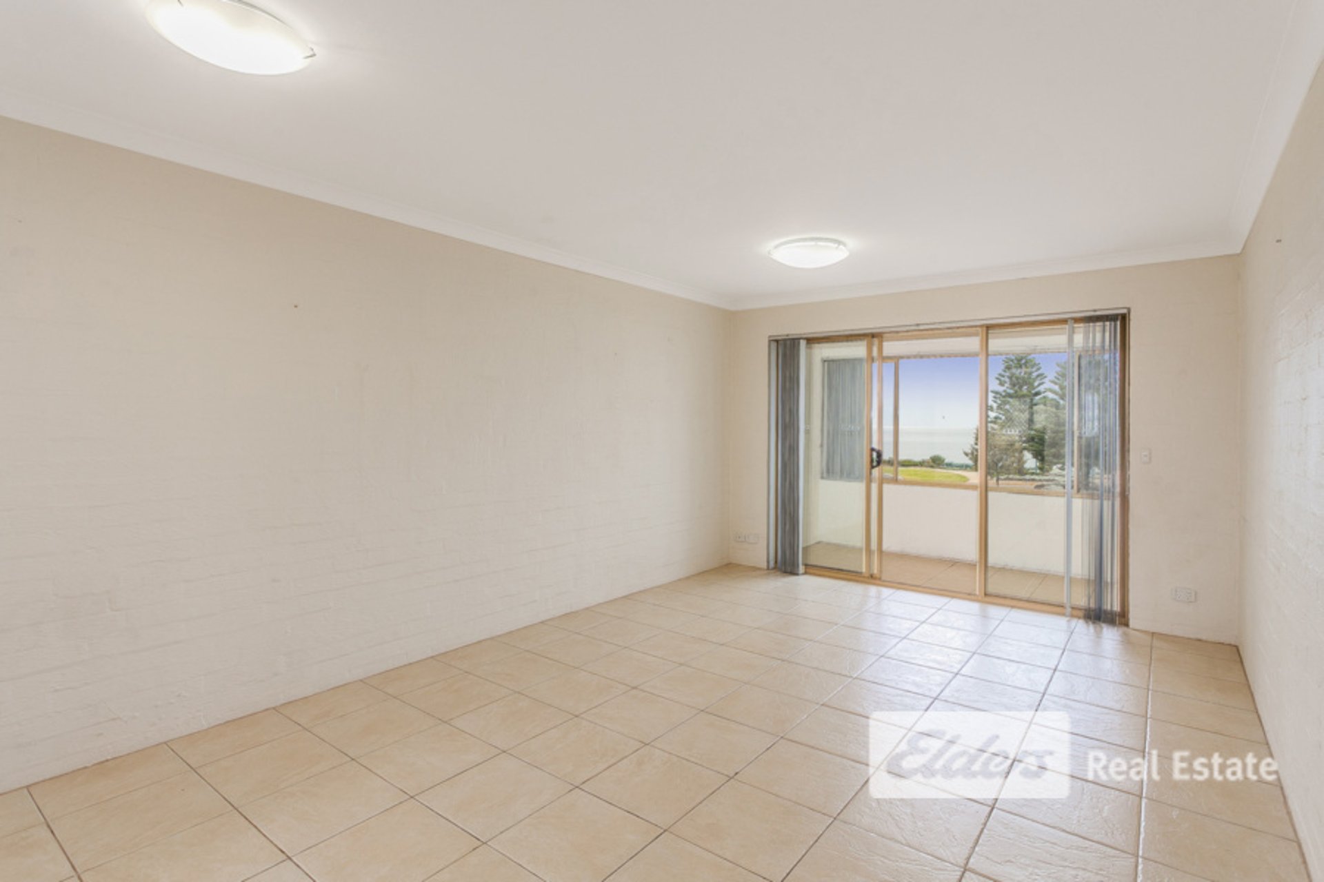 50/436 Safety Bay Road — photo 5 of 10