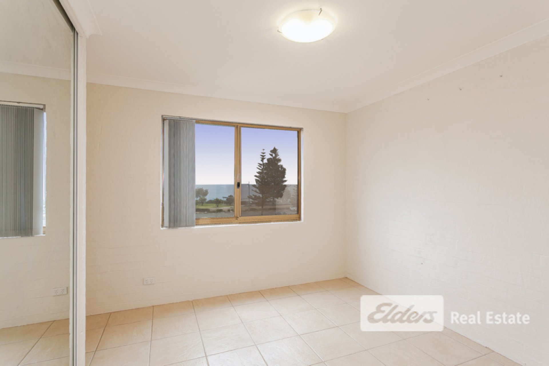50/436 Safety Bay Road — photo 9 of 10