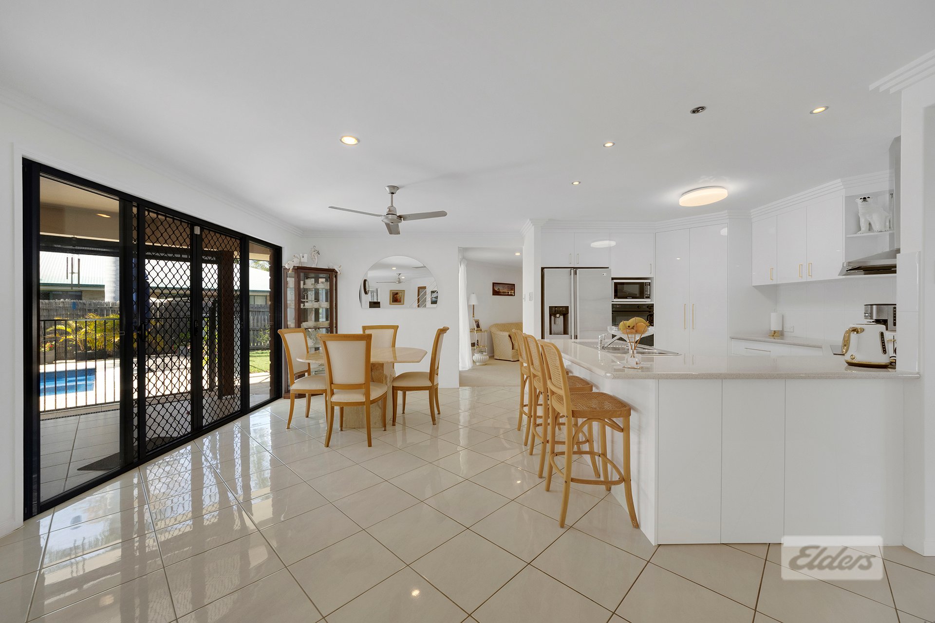 12 Creswell Court — photo 2 of 10