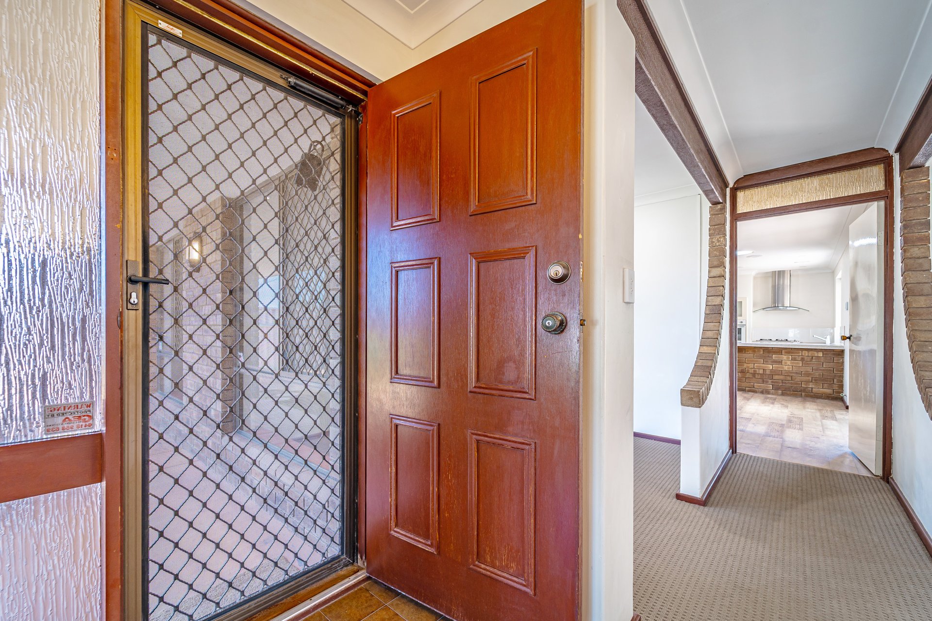 22 Axminster Street — photo 4 of 10