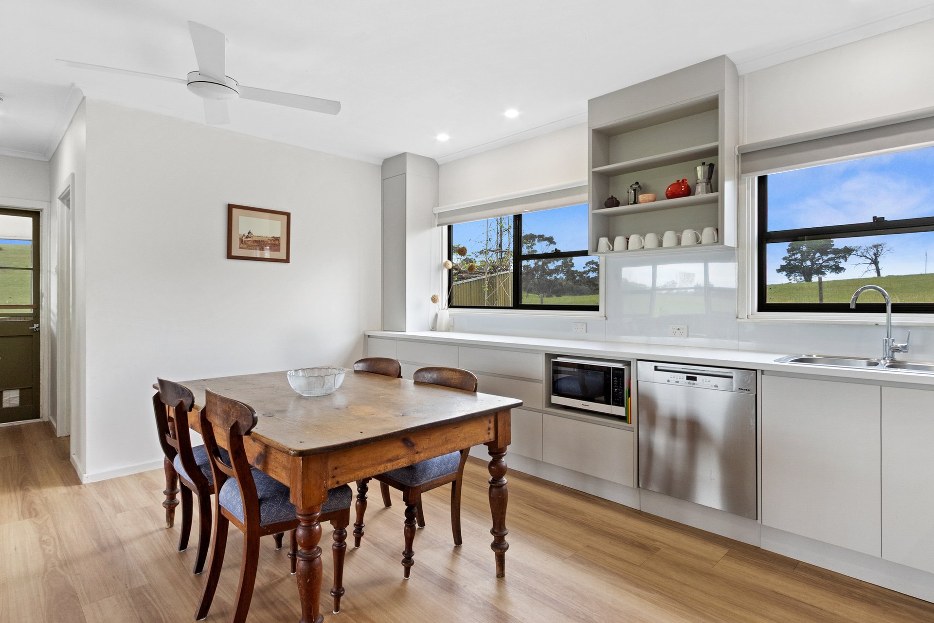 10 Noble Road — photo 6 of 10