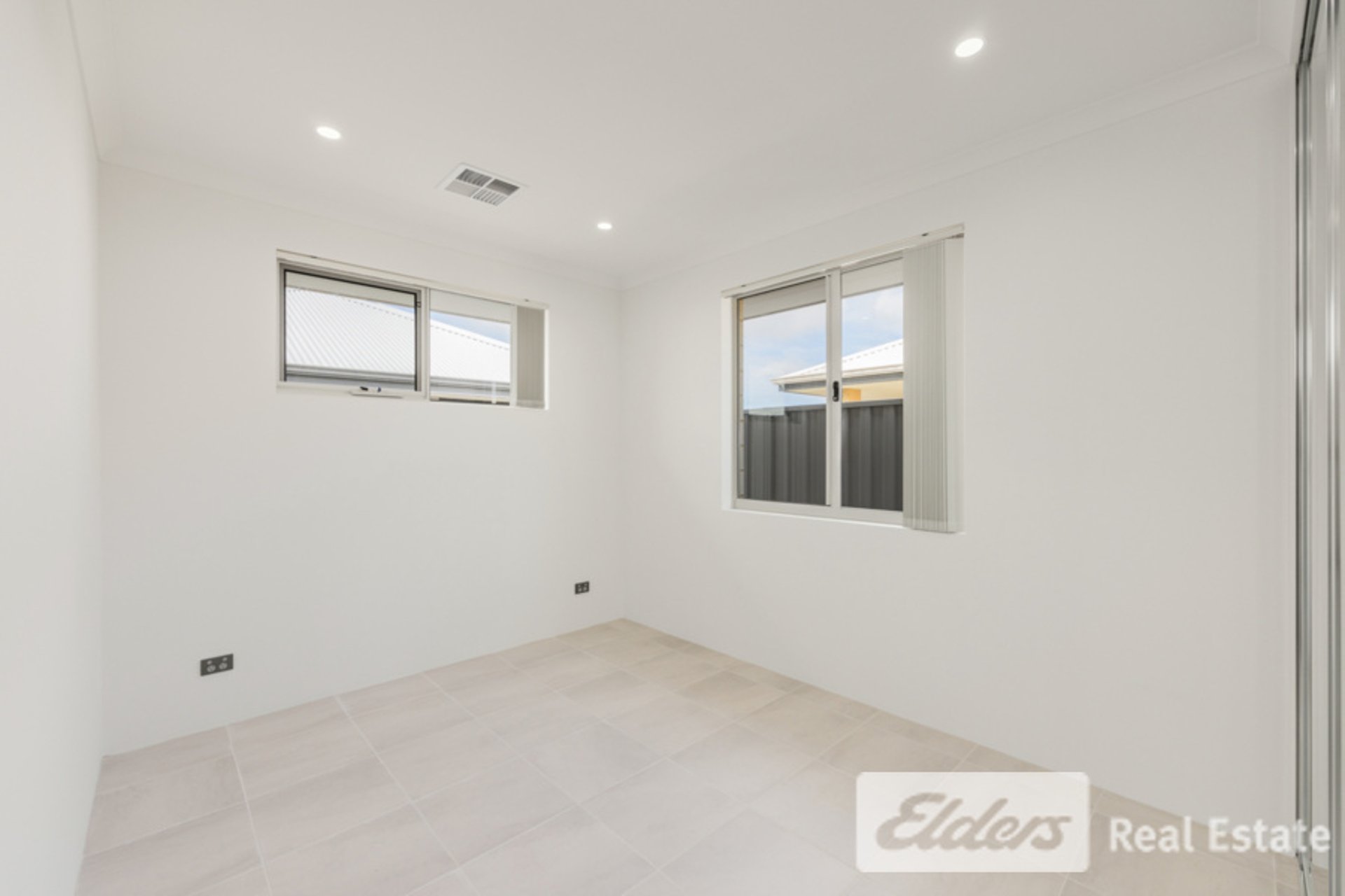 16B Bennetts Way — photo 4 of 10