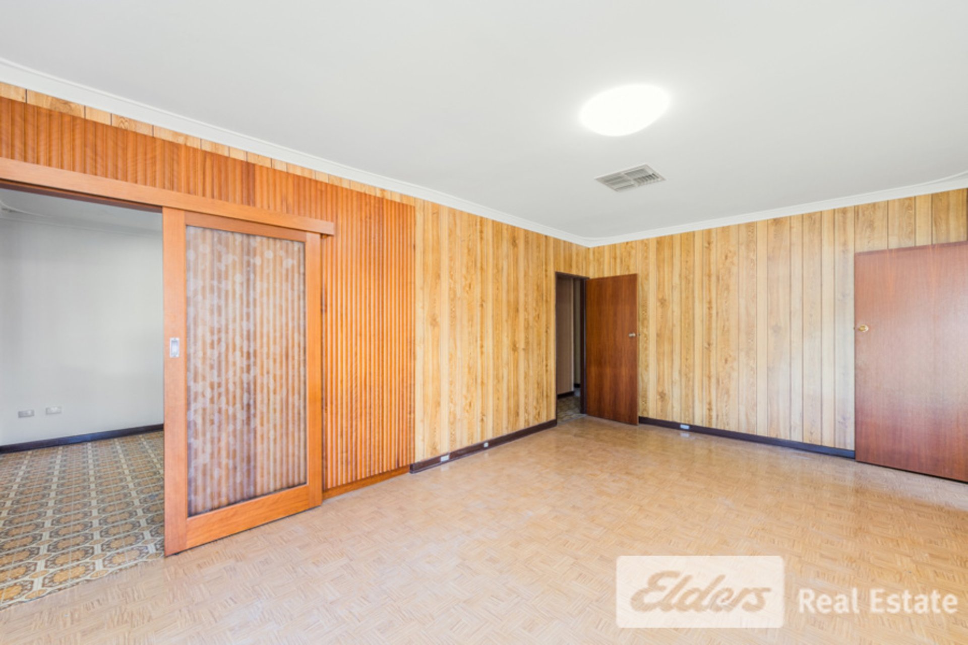 10 Indus Close — photo 5 of 10