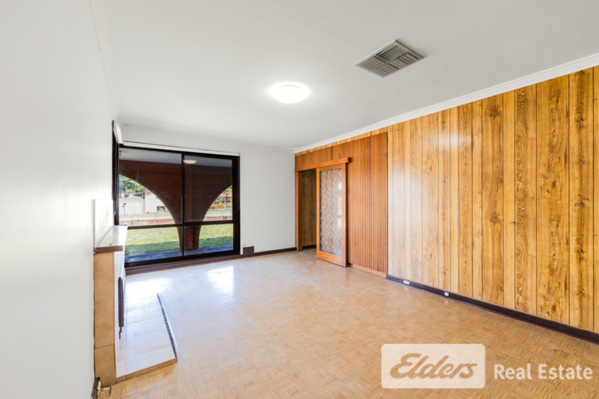 10 Indus Close — photo 4 of 10