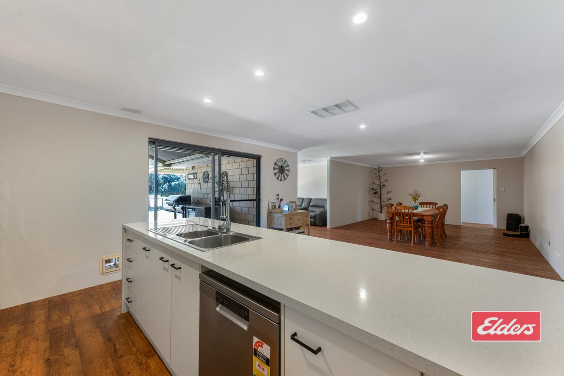 7 Horseshoe Court — photo 5 of 10