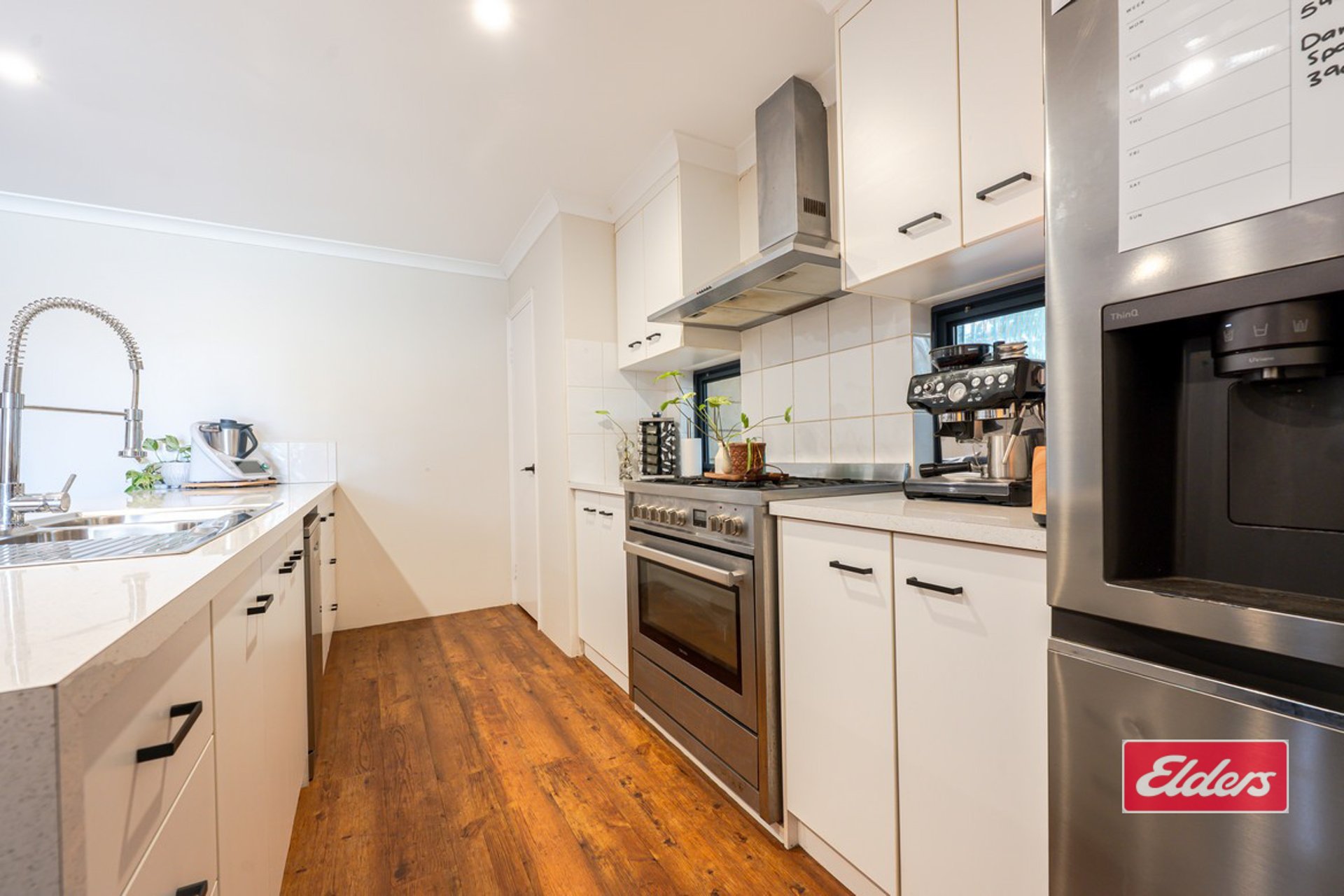 7 Horseshoe Court — photo 4 of 10