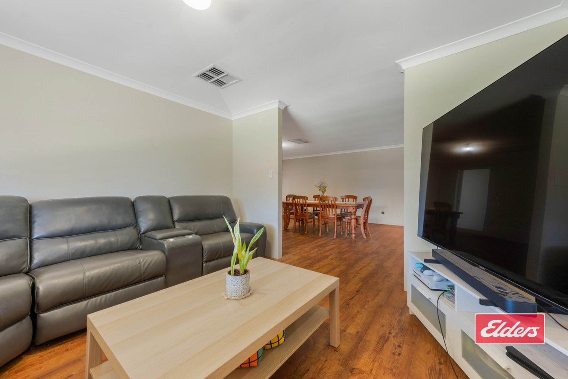7 Horseshoe Court — photo 9 of 10