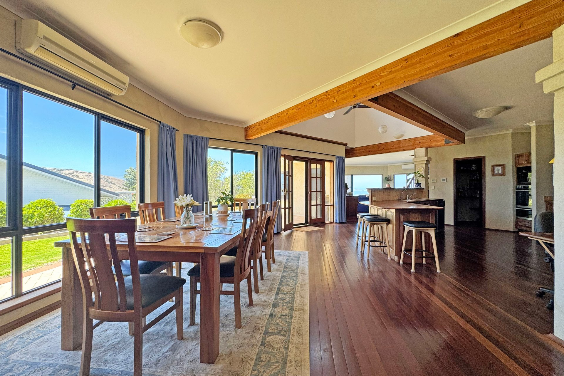 38 Collie Street — photo 8 of 10