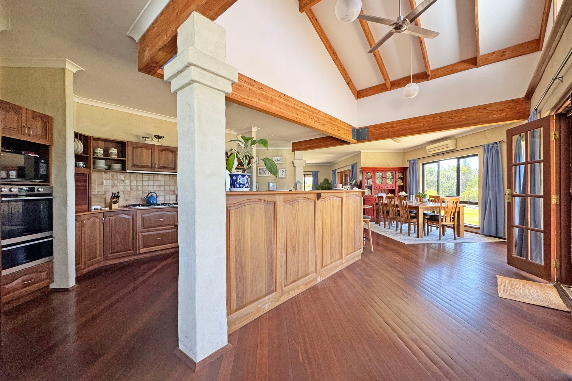 38 Collie Street — photo 10 of 10