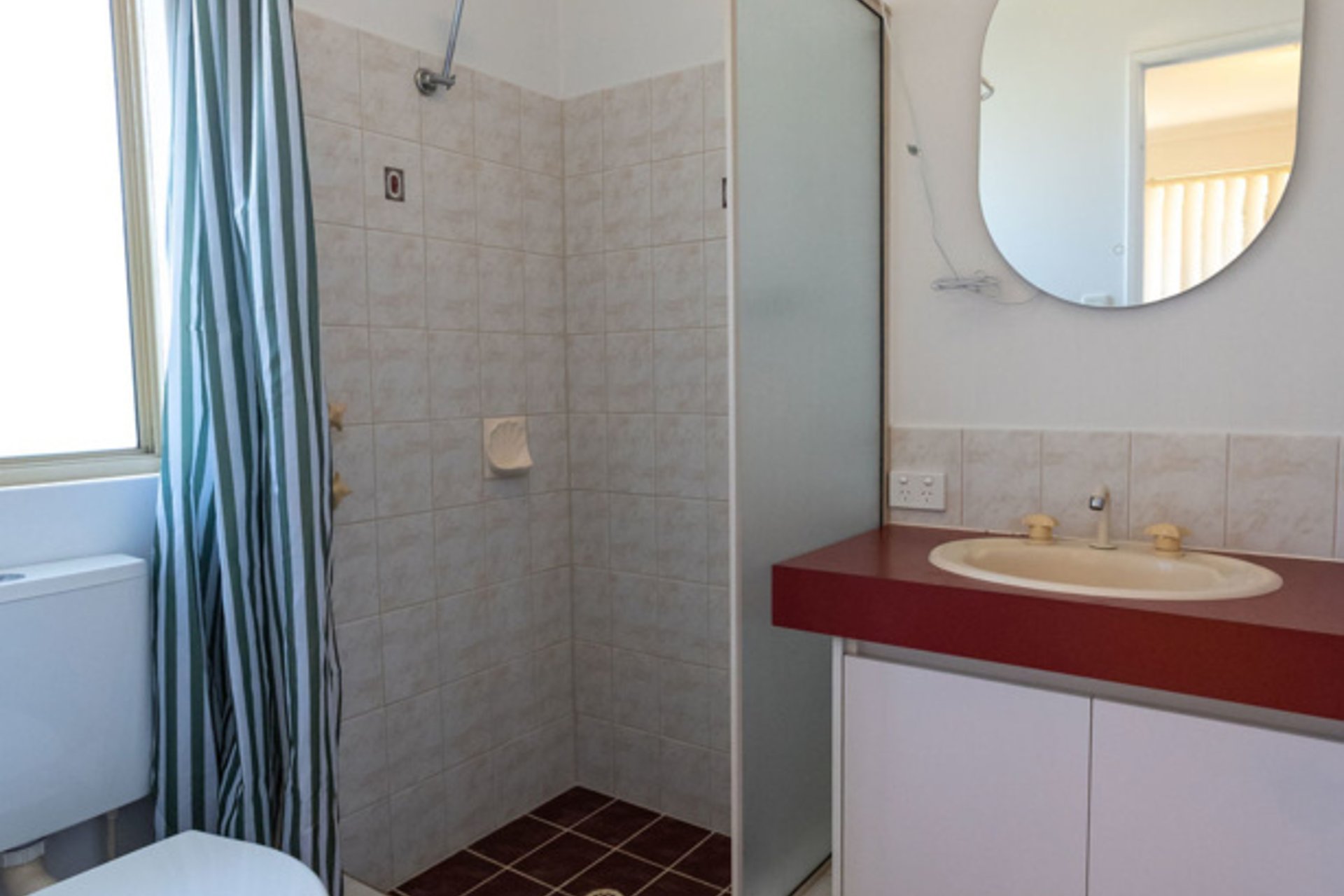 719 Safety Bay Road — photo 10 of 10