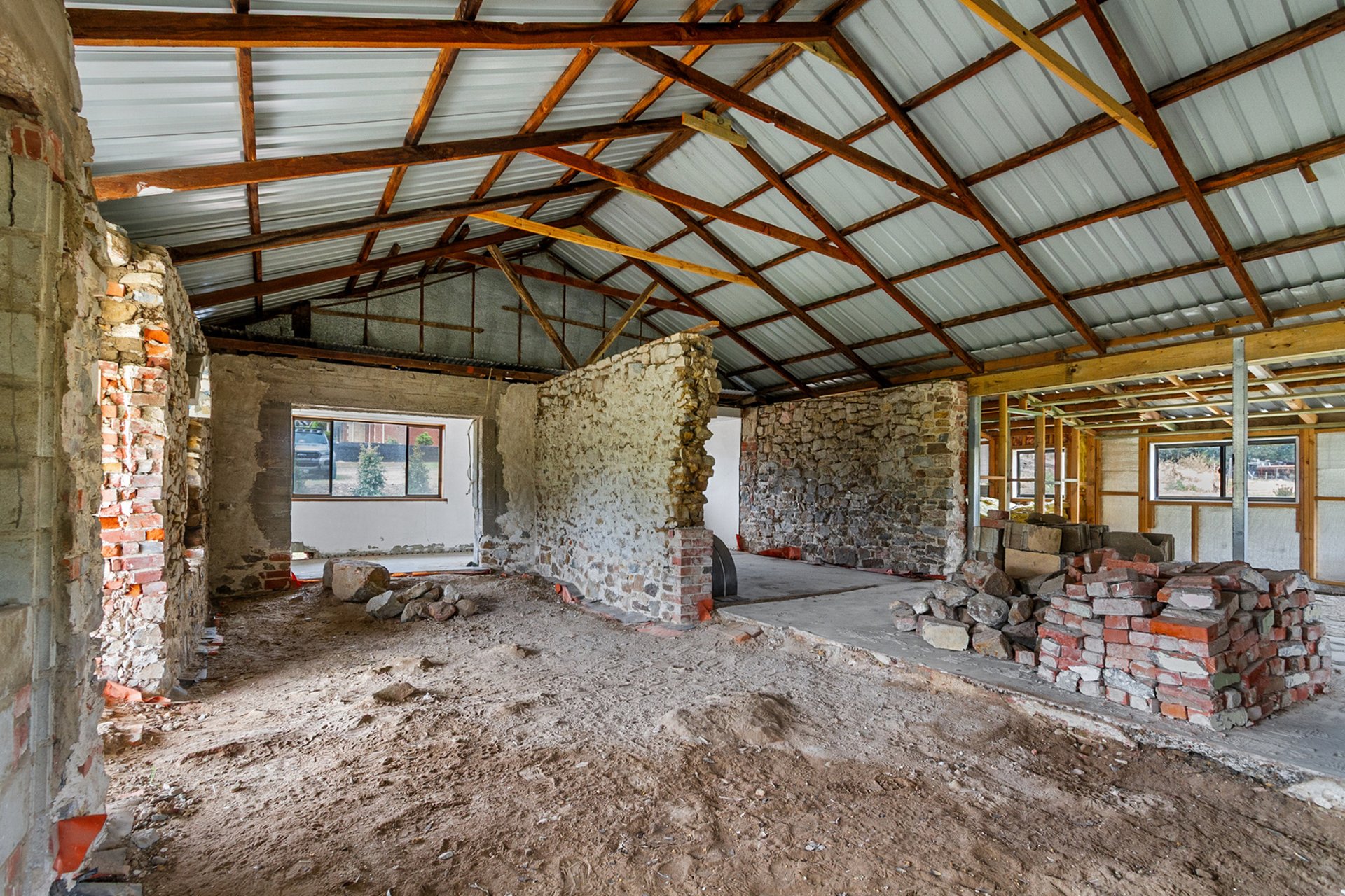 31 Main North Road — photo 3 of 10