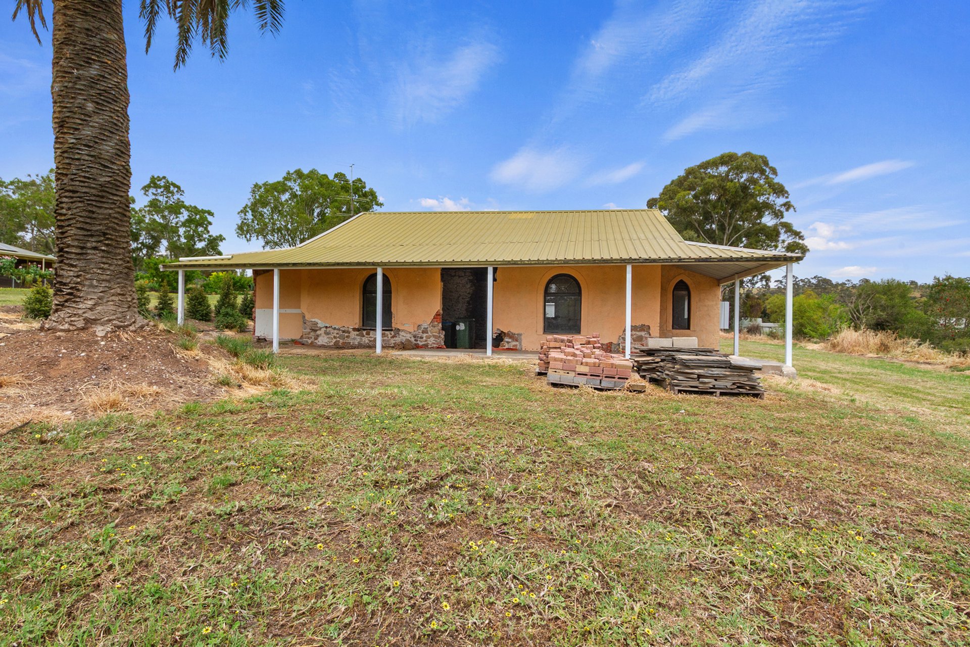 31 Main North Road — photo from Elders Real Estate Clare Valley and Balaklava