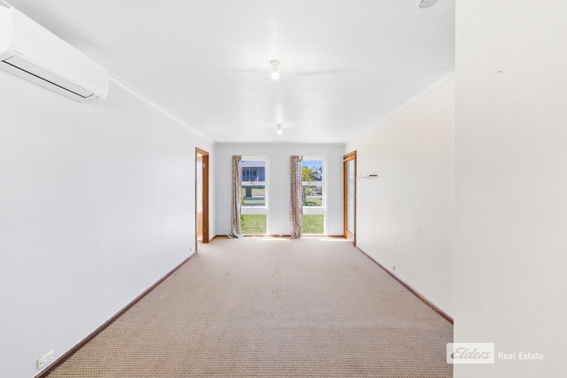 8 Leonora Street — photo 3 of 10