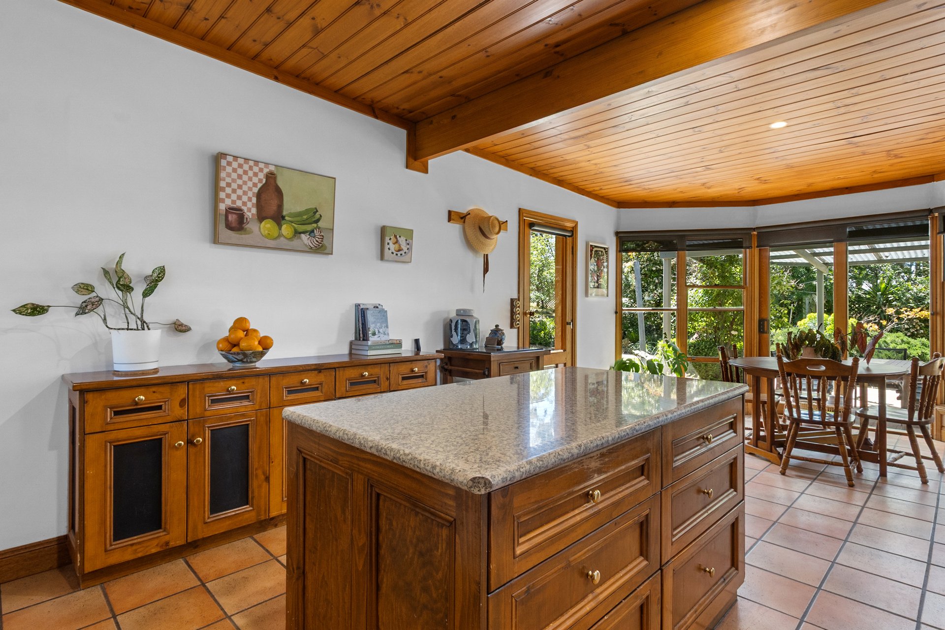 360 Quarry Road — photo 7 of 10